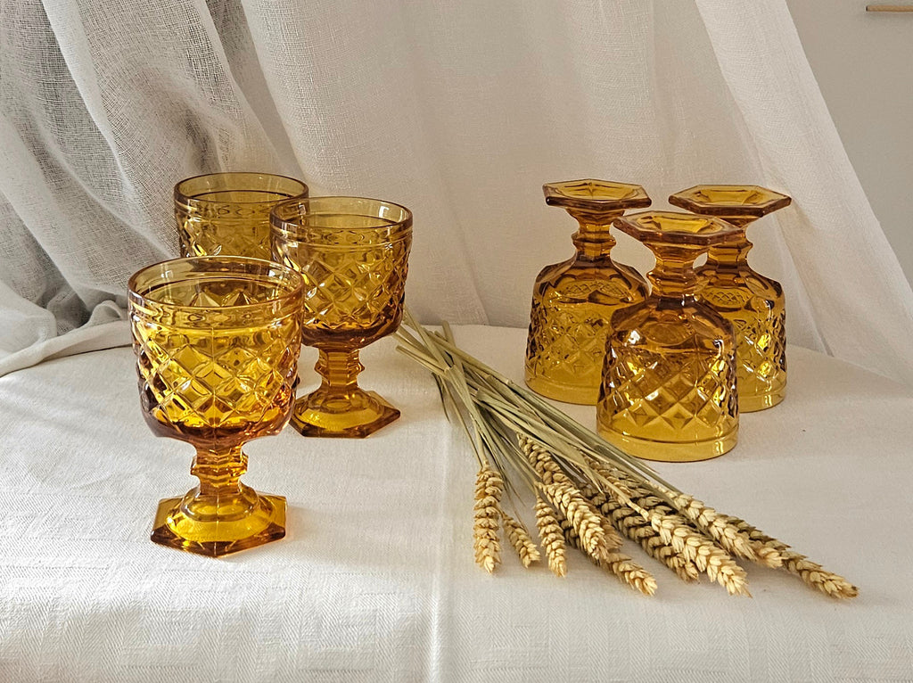 Lot de 6 verres sur pied ambrés vintage