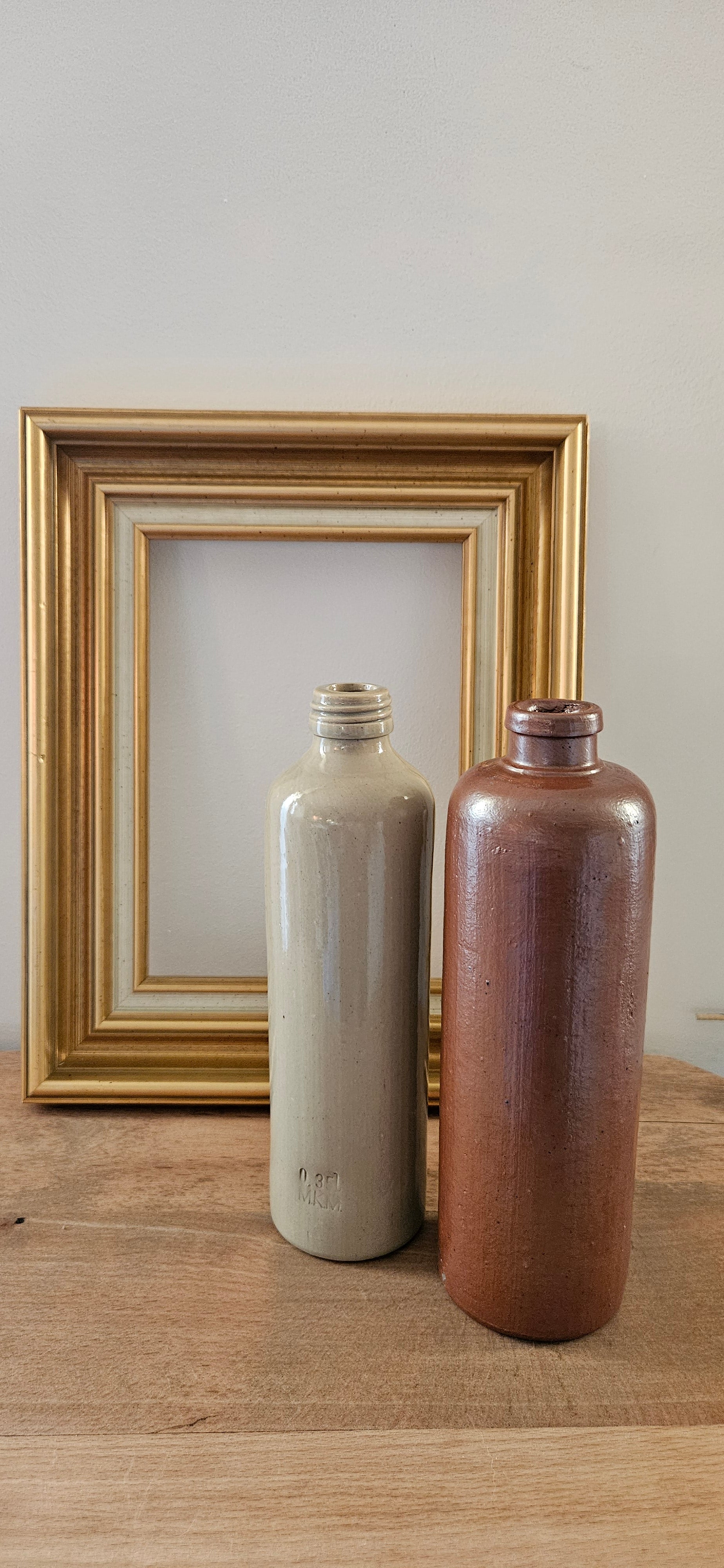Duo de bouteilles en grès
