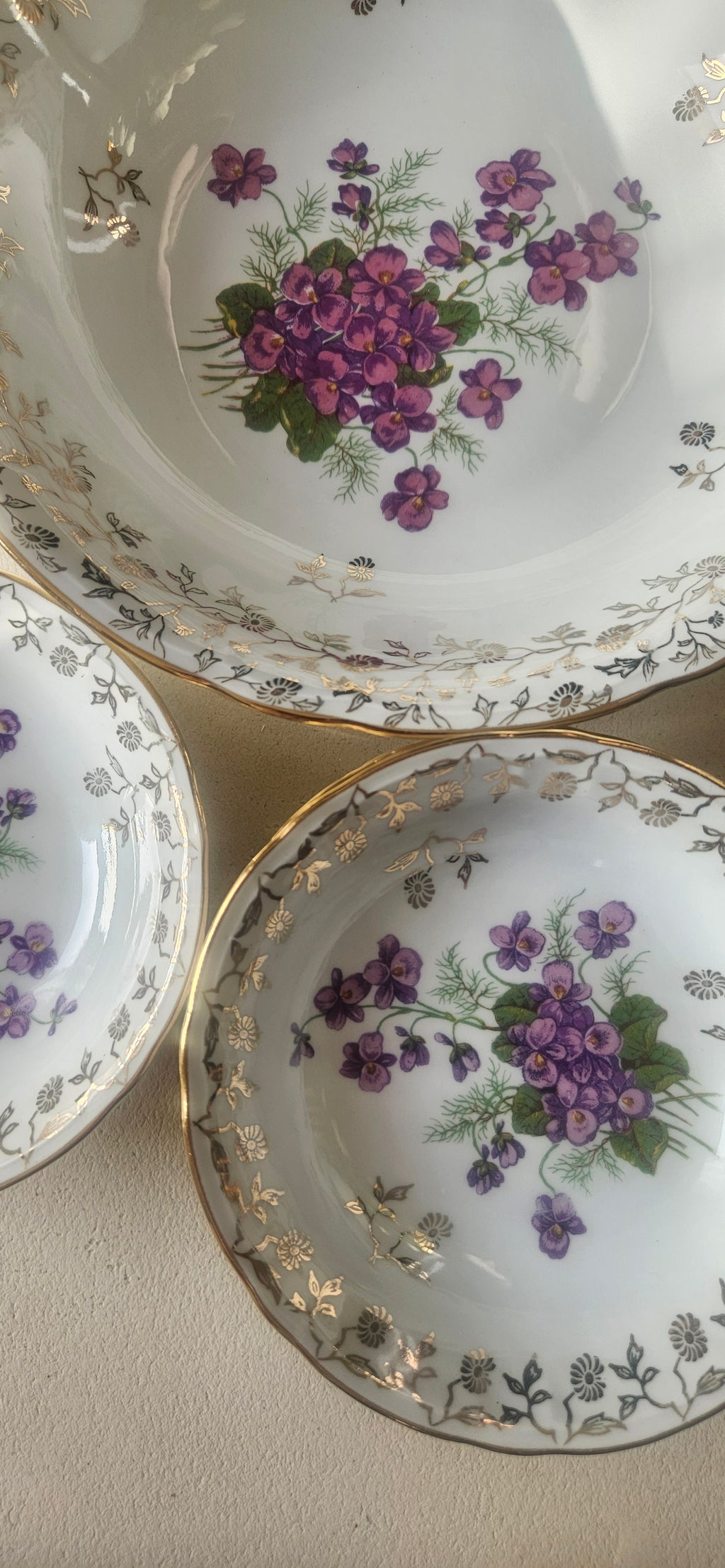 Service porcelaine 8 coupelles + plat