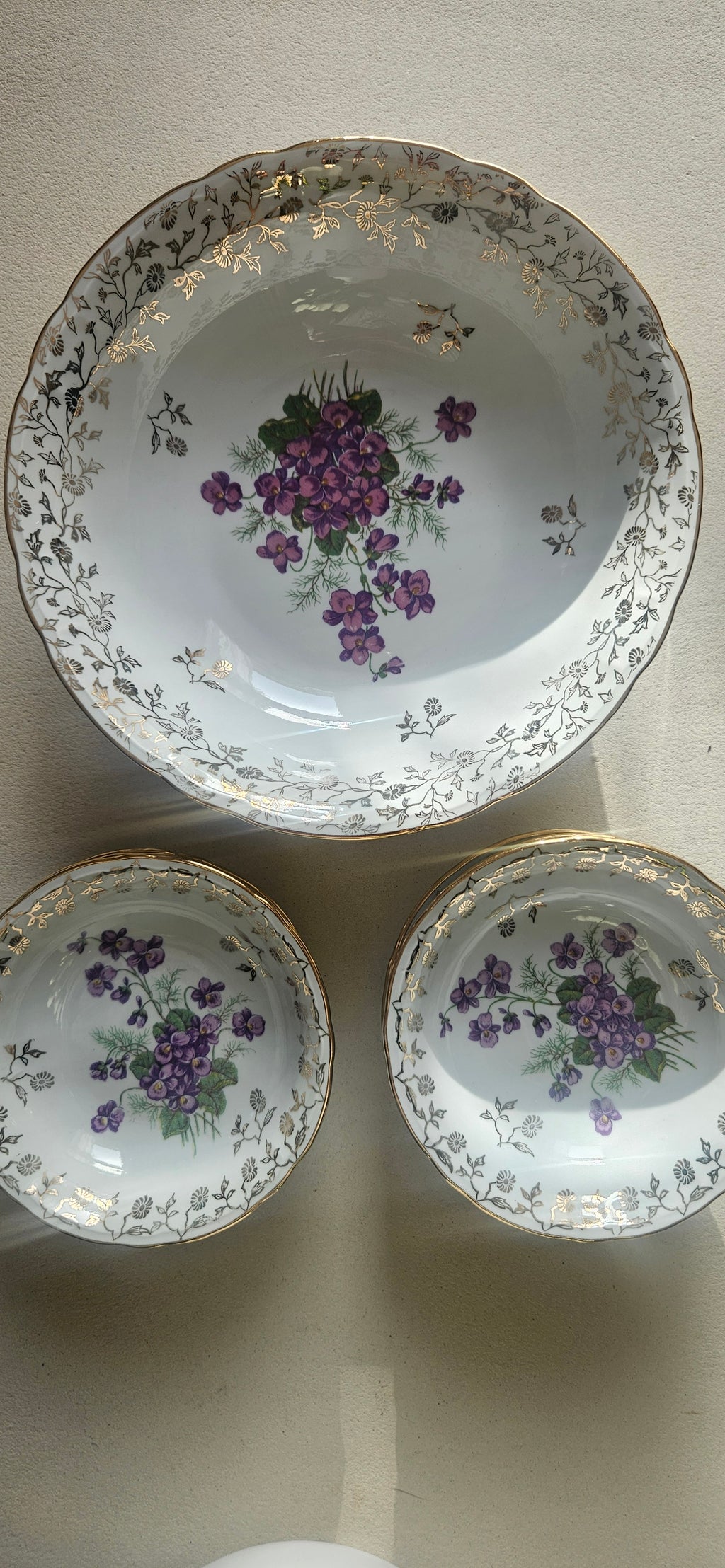 Service porcelaine 8 coupelles + plat