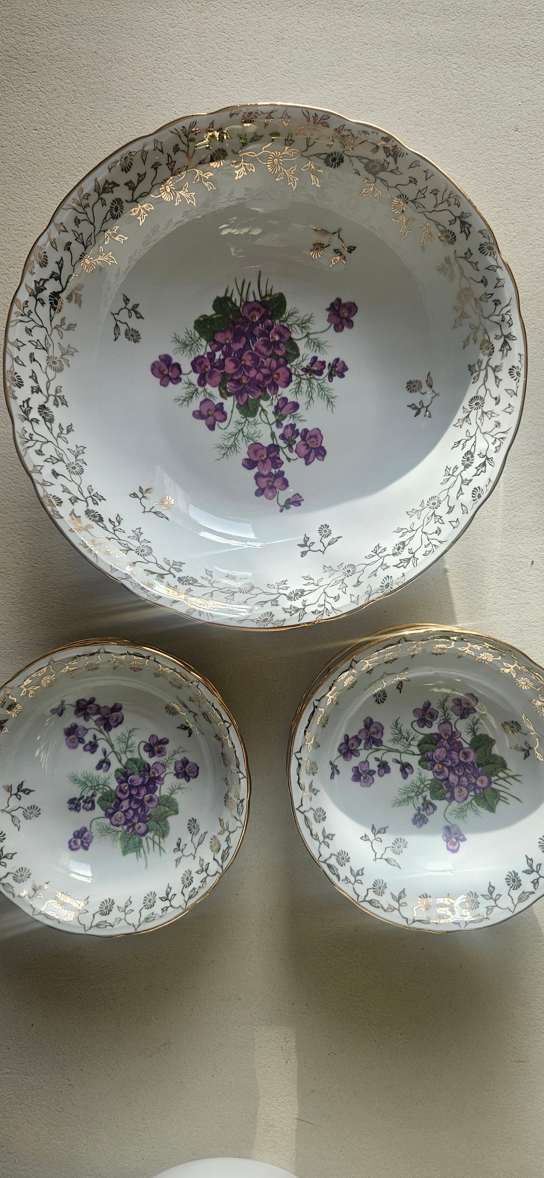 Service porcelaine 8 coupelles + plat