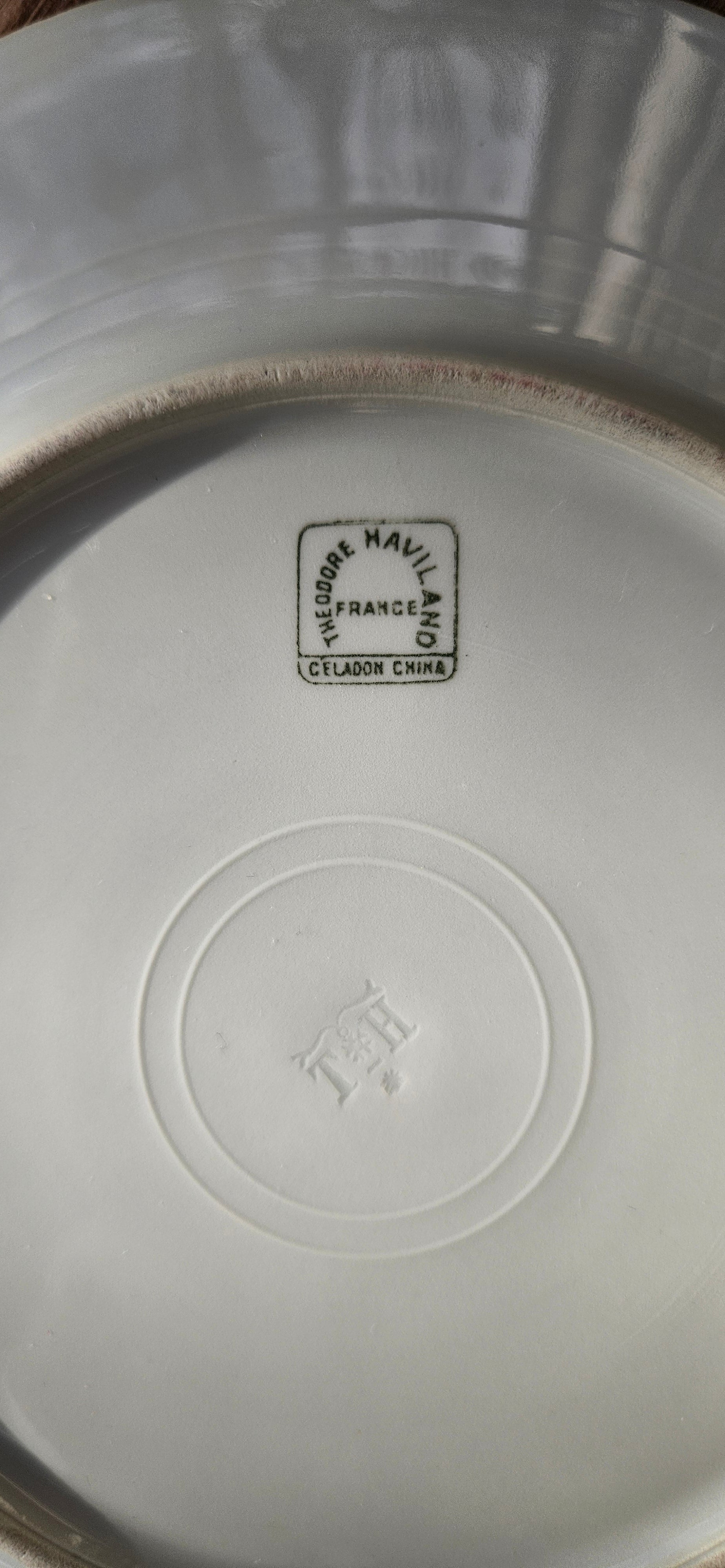 Lot 4 assiettes porcelaine gris-vert céladon - Théodore Haviland Limoges