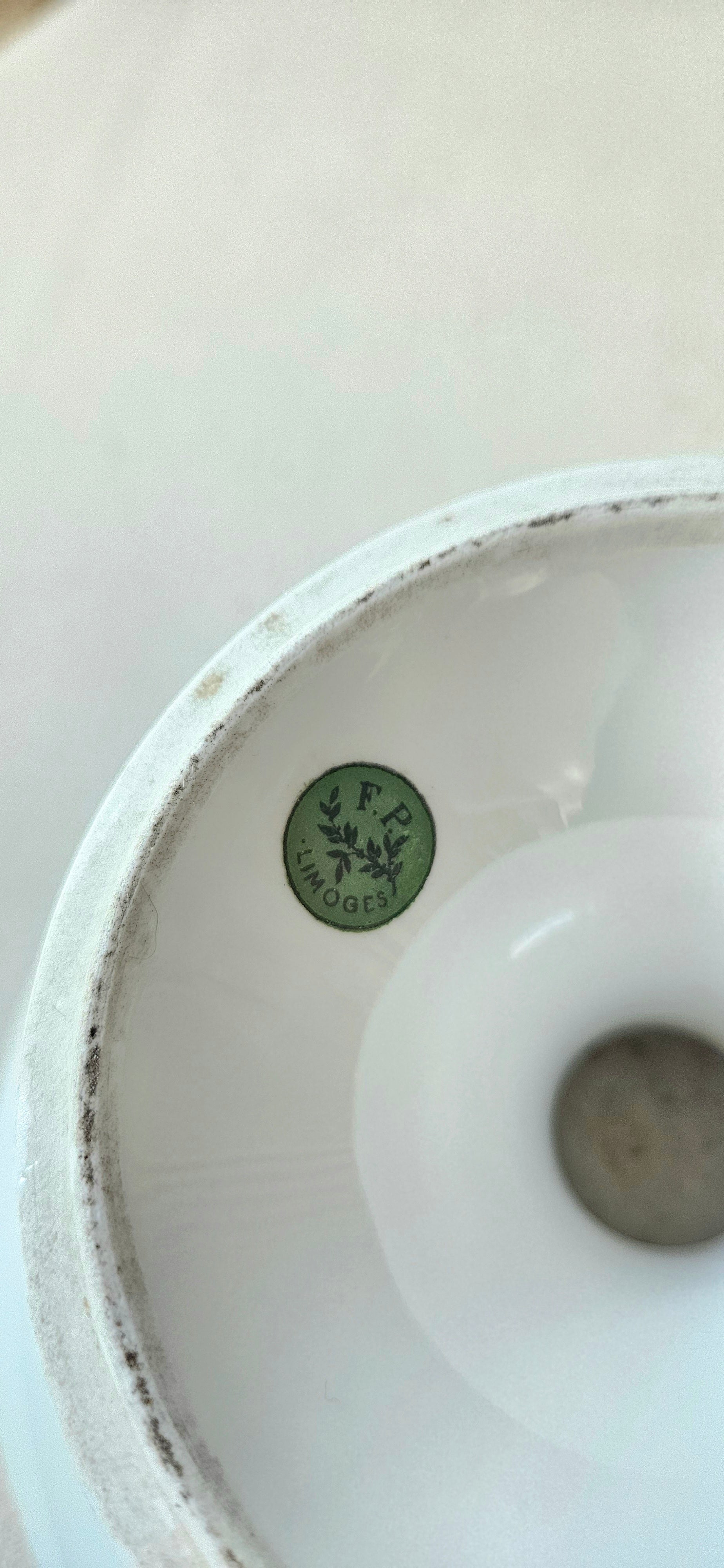 Compotier ancien en porcelaine de Limoges - décor floral