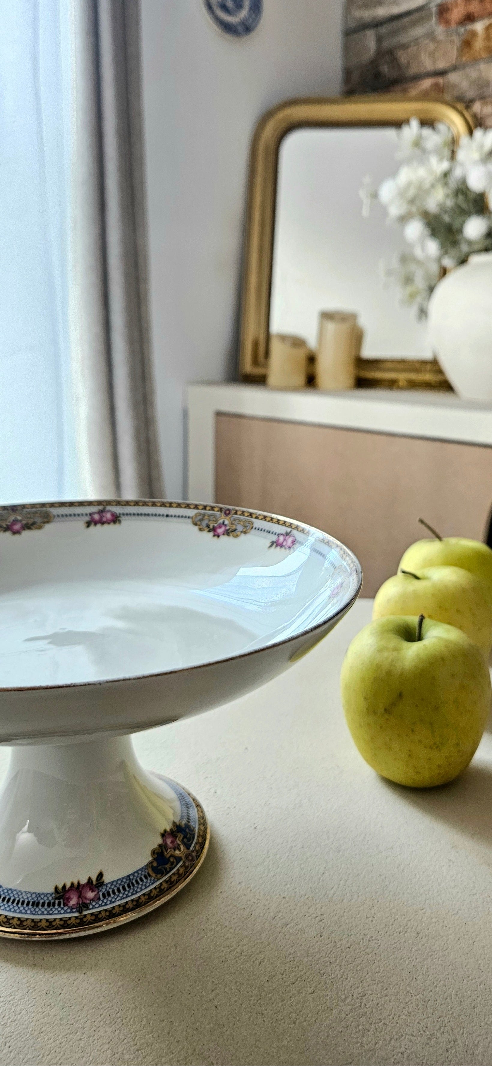 Compotier ancien en porcelaine de Limoges - décor floral
