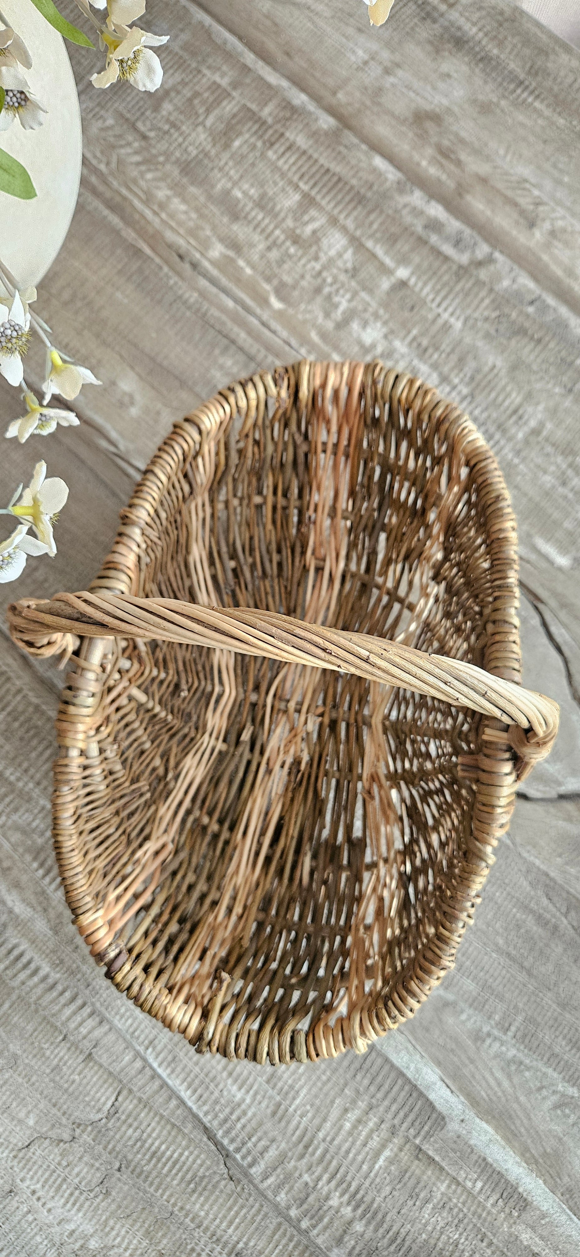 petit panier ancien en osier rustique - LUCETTE