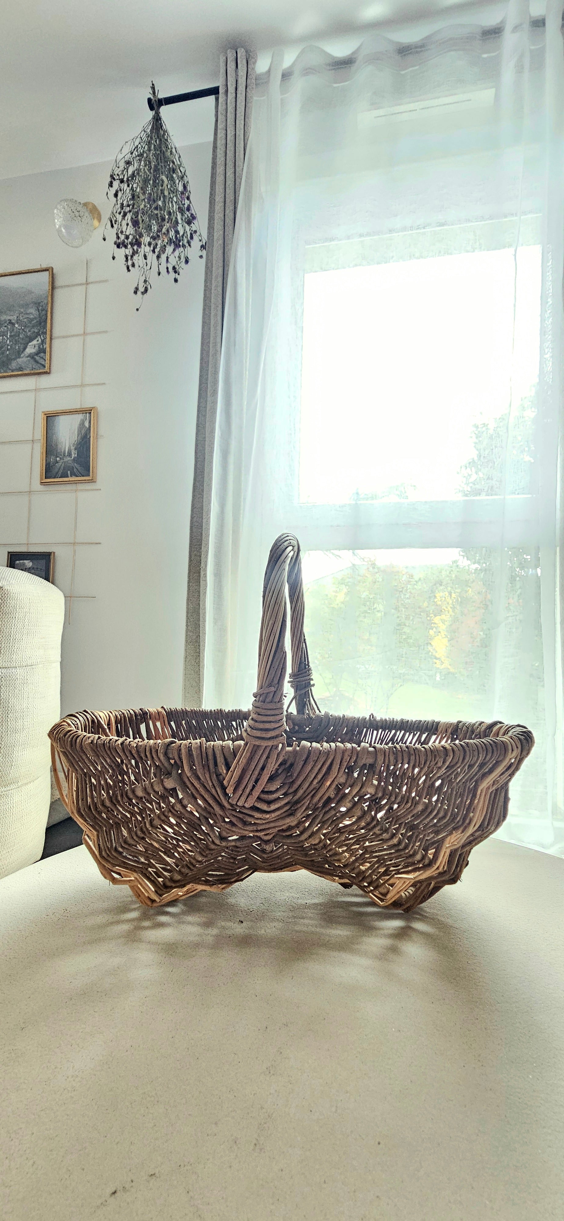 petit panier ancien en osier rustique - LUCETTE