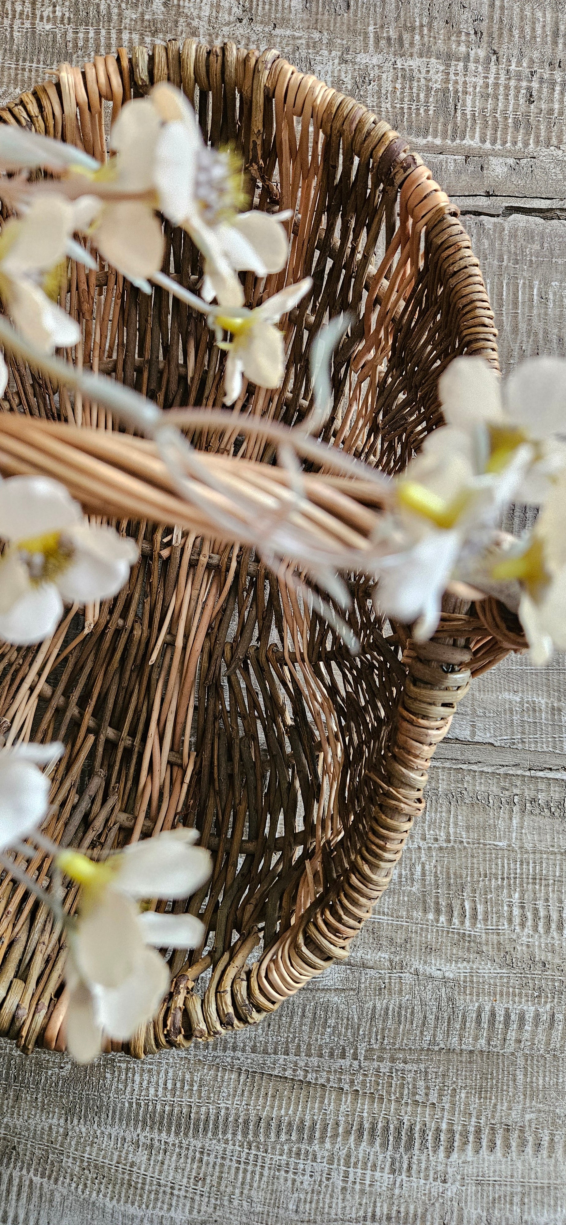 petit panier ancien en osier rustique - LUCETTE