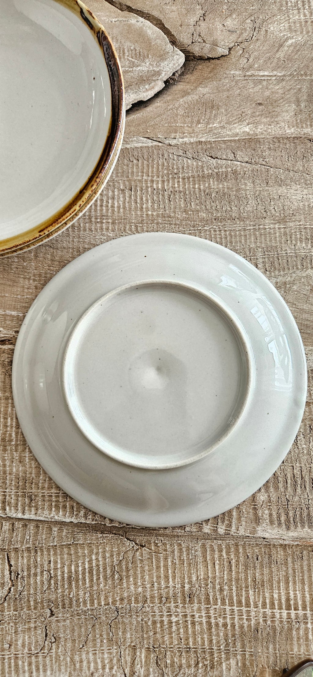 4 assiettes à dessert vintage en grès – années 70