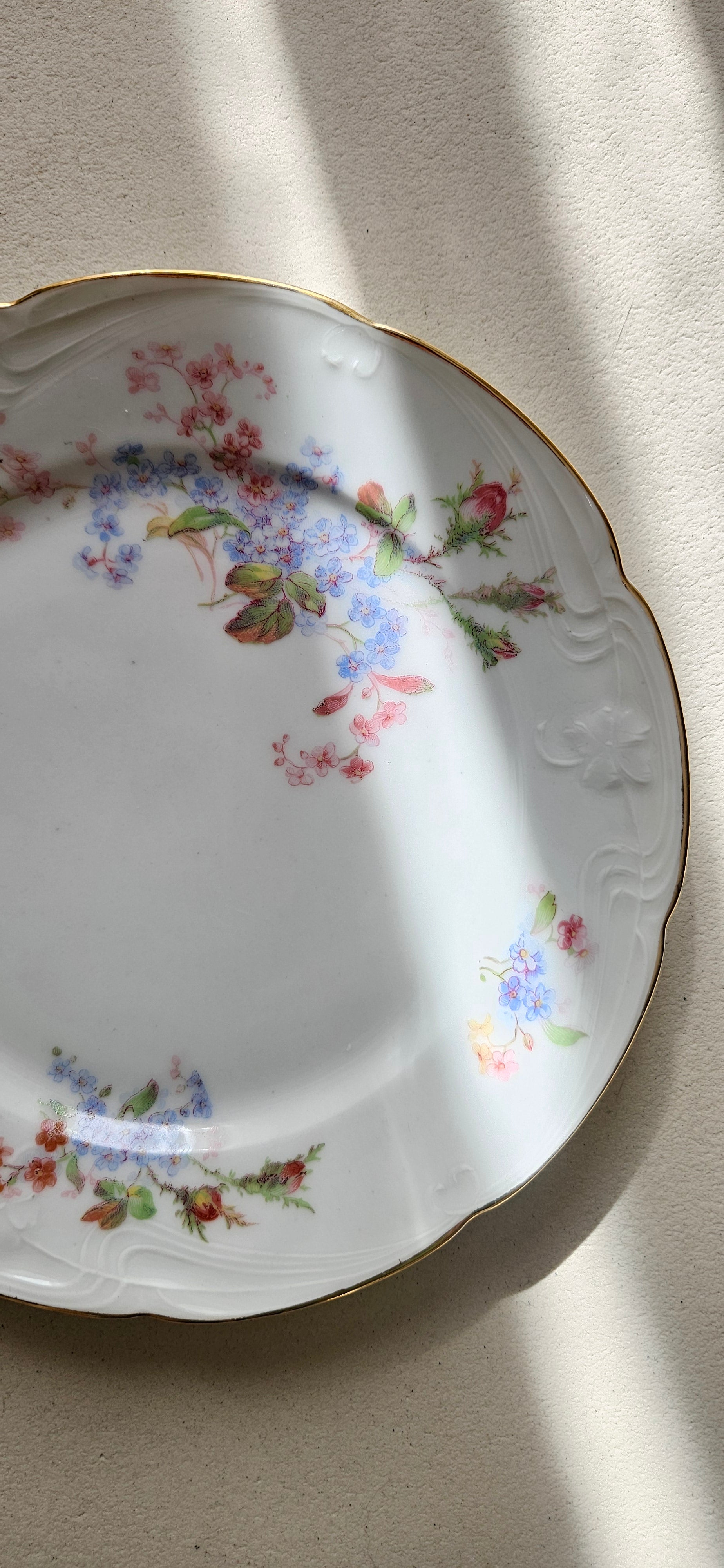 Assiette à dessert : porcelaine vintage fleurie – à l’unité