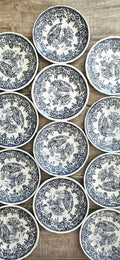 Lot de 12 assiettes à dessert anciennes en faïence fine probablement Lunéville – décor bleu et blanc