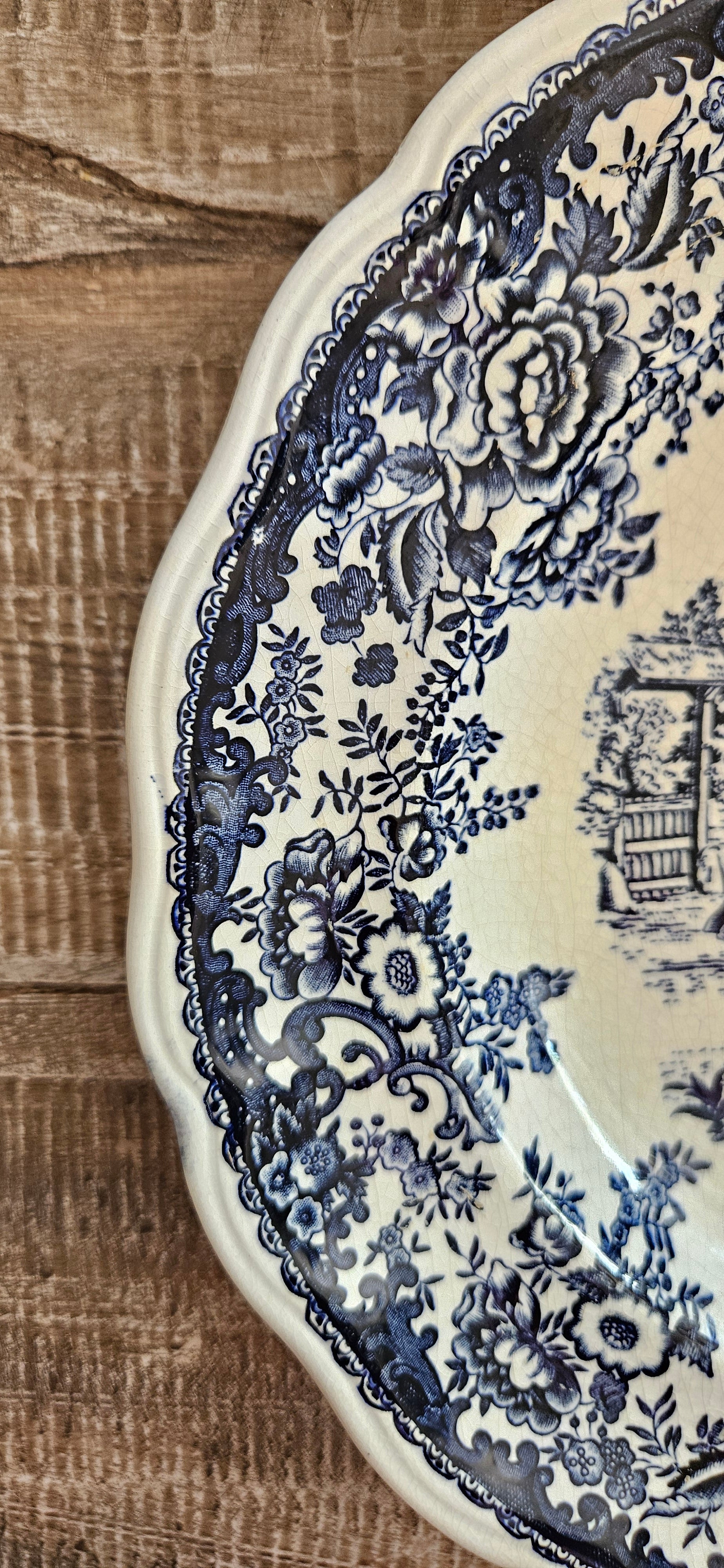 Lot de 10 assiettes creuses anciennes en faïence fine probablement Lunéville – décor bleu et blanc