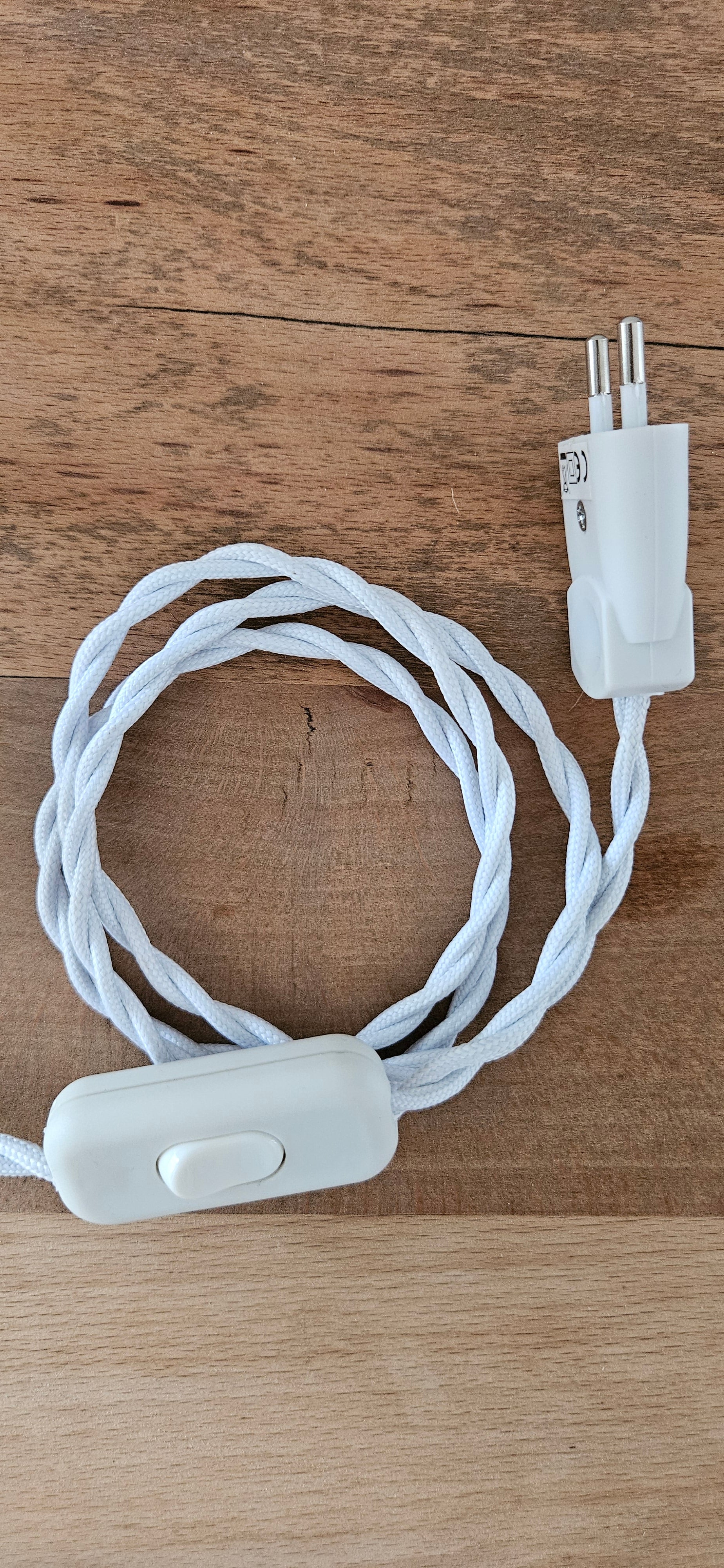 LAMPE VINTAGE RELOOKÉE – PIÈCE UNIQUE