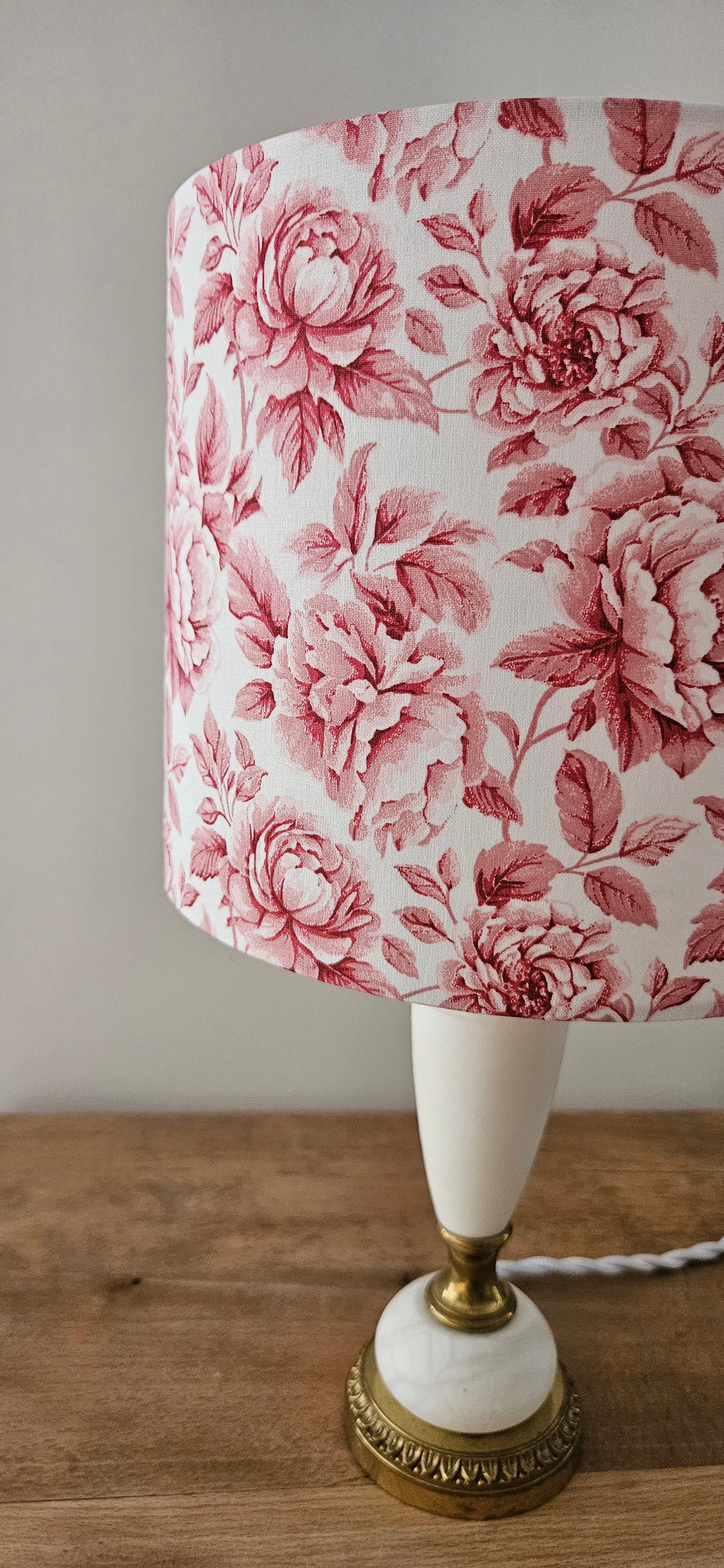 Lampe vintage fleurie rose & albâtre