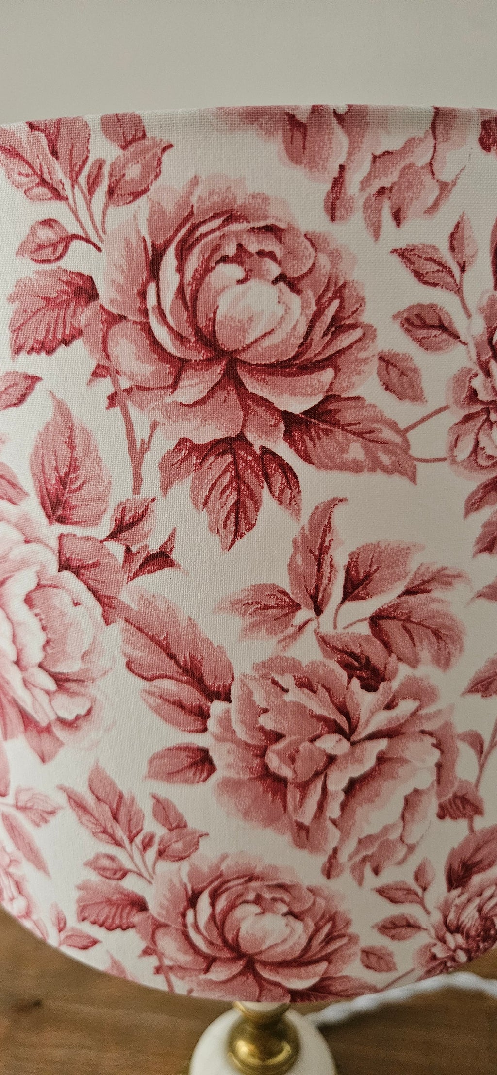 Lampe vintage fleurie rose & albâtre
