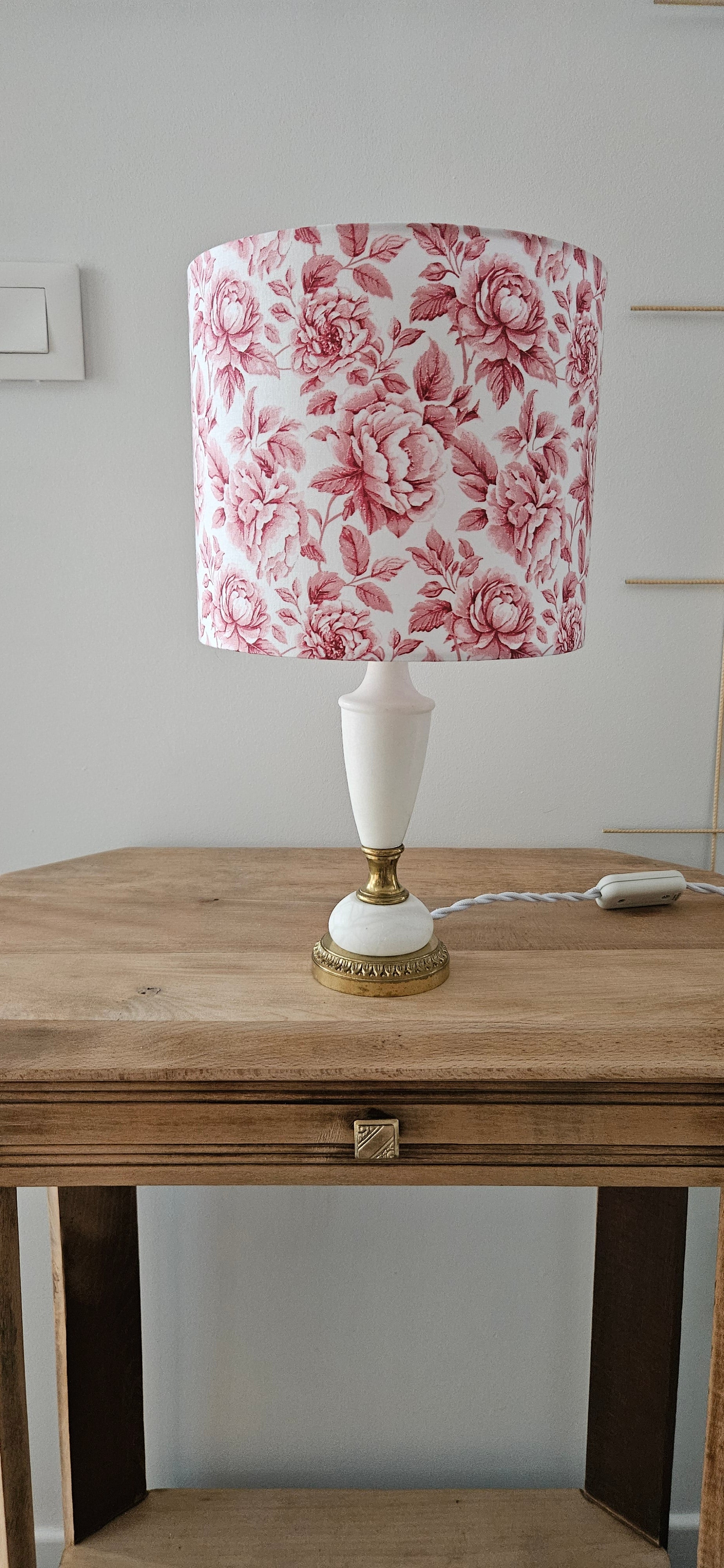 Lampe vintage fleurie rose & albâtre