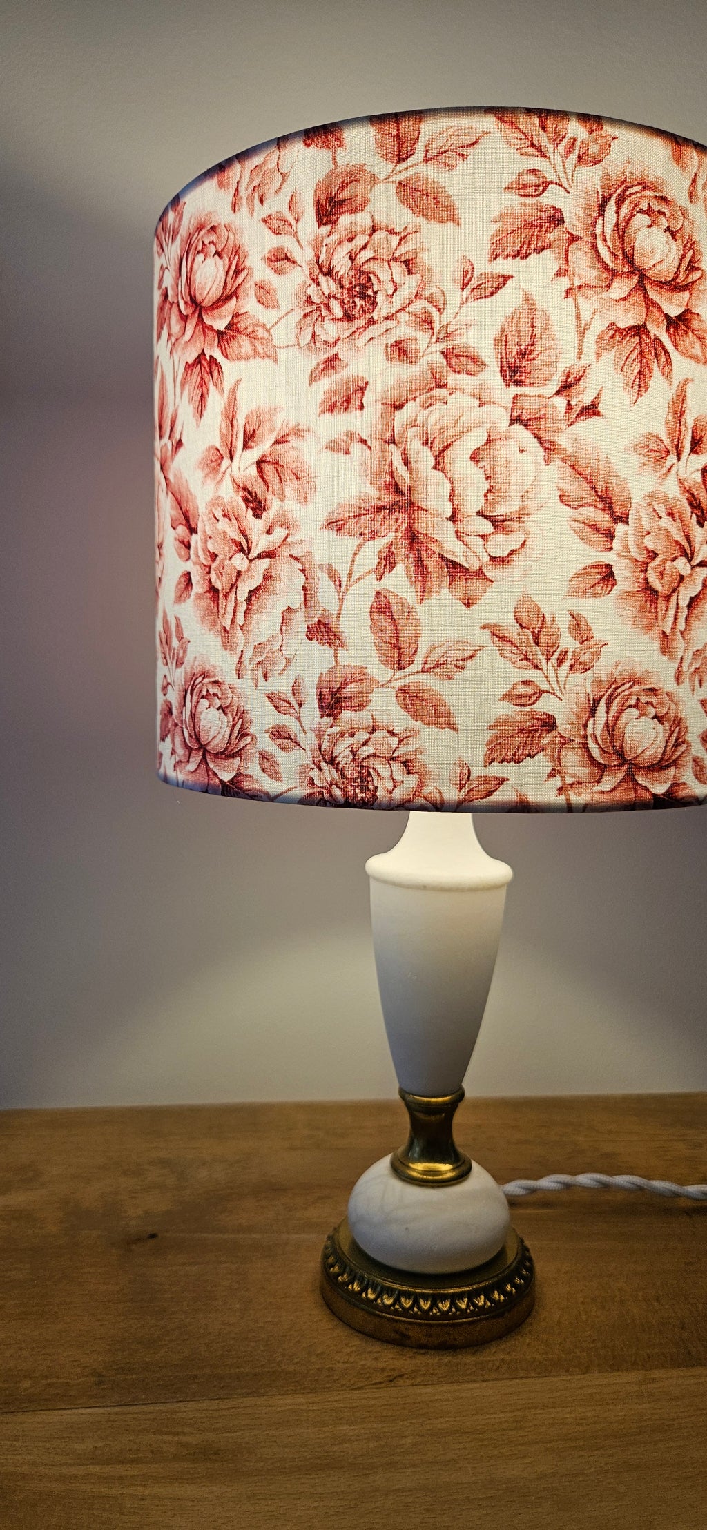 Lampe vintage fleurie rose & albâtre