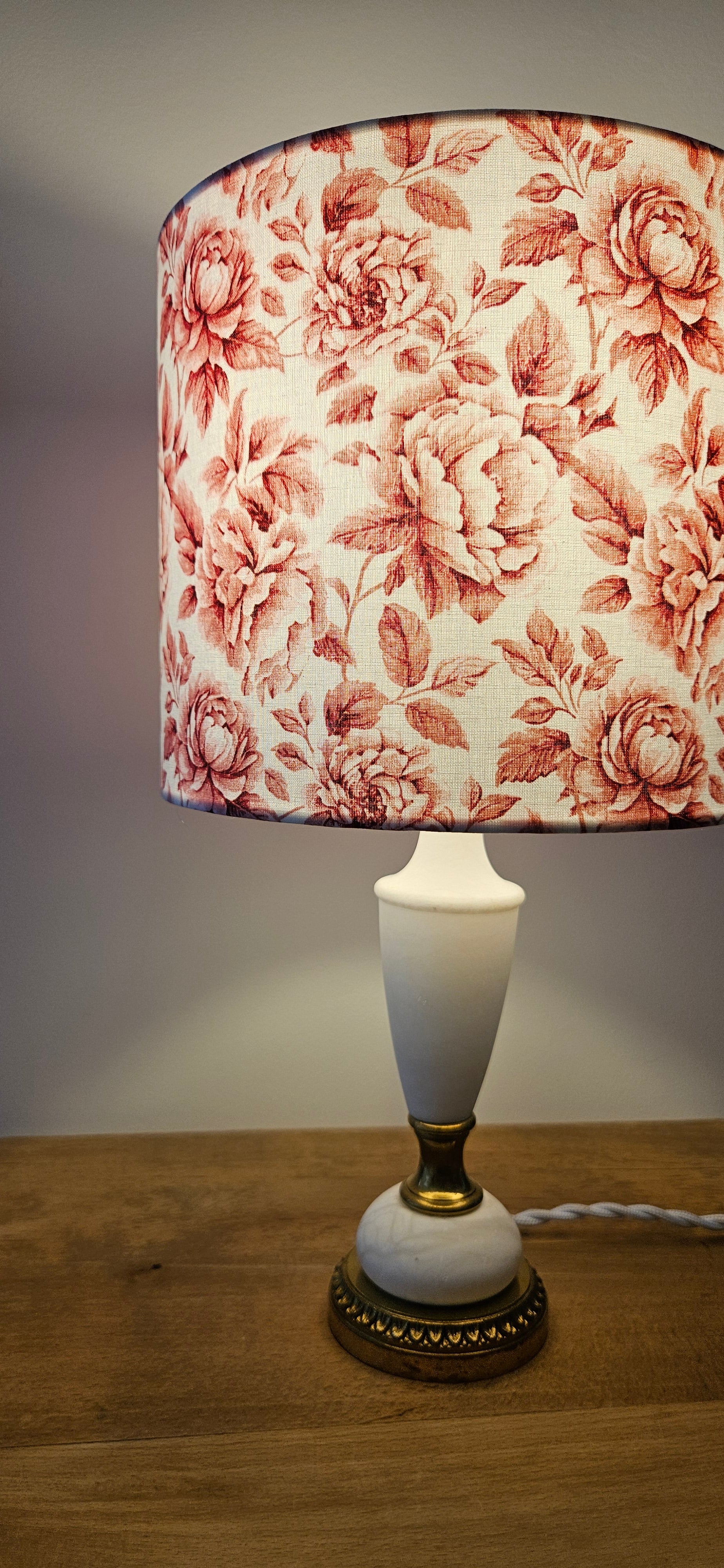 Lampe vintage fleurie rose & albâtre