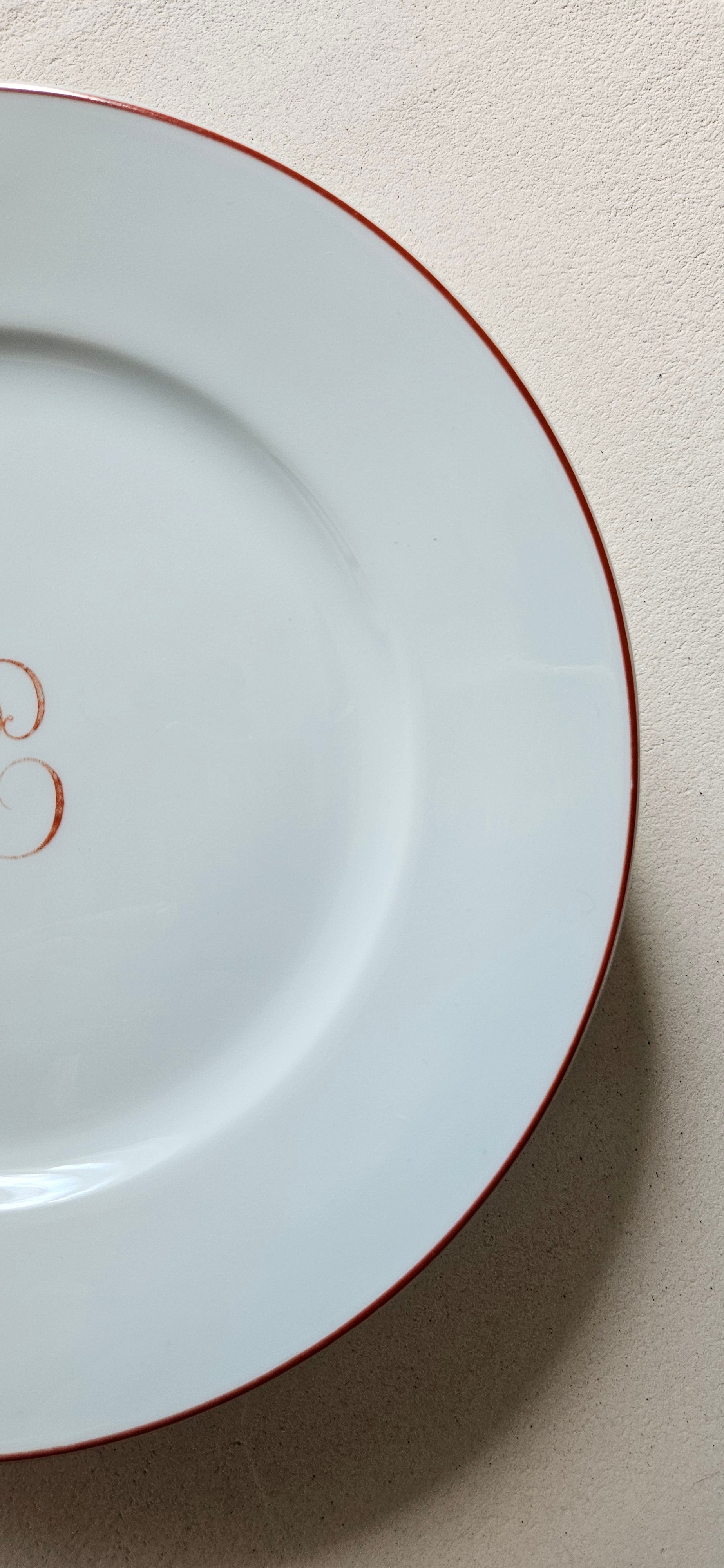 Assiette ancienne Raynaud Limoges - Porcelaine française vintage – Liseré rouge