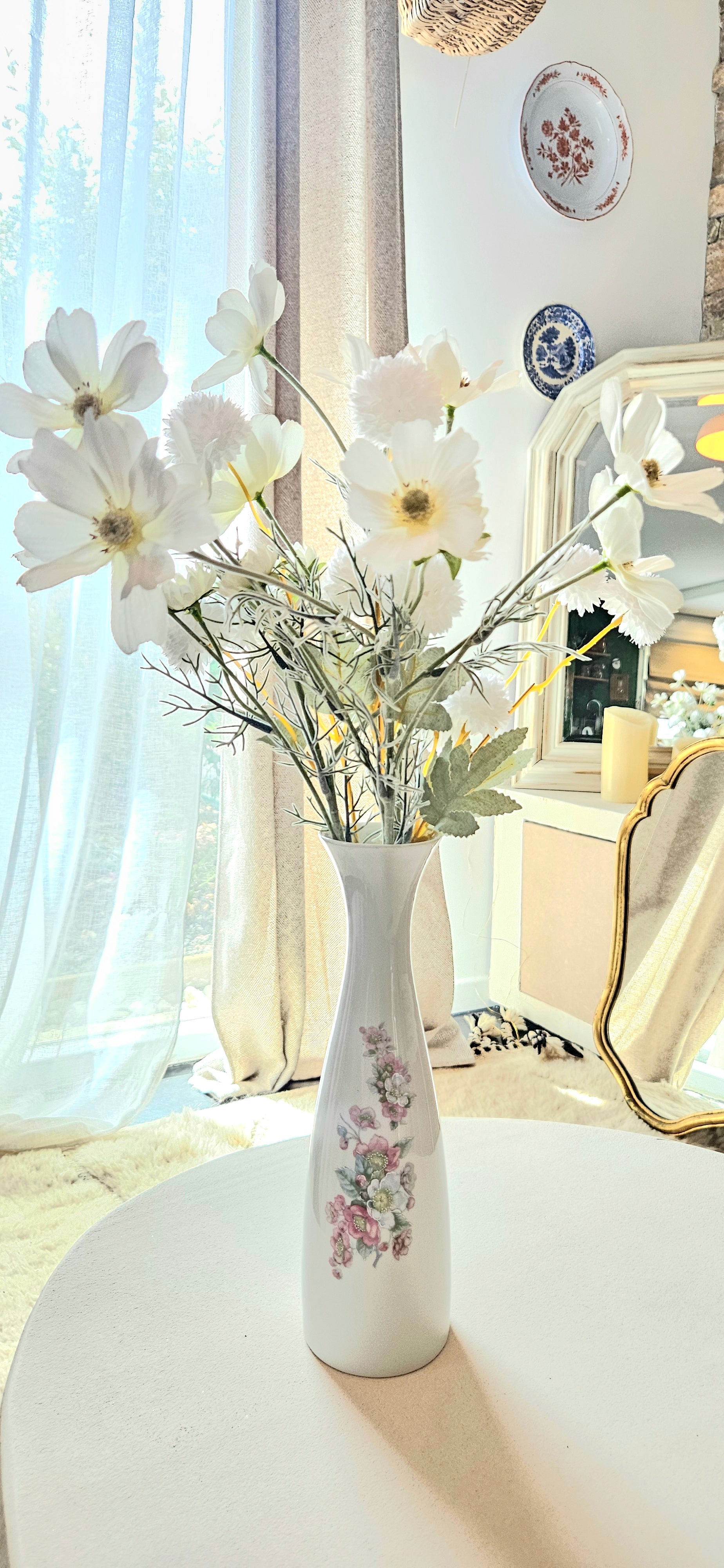 Grand vase vintage Bavaria Germany en porcelaine blanche fleurs roses