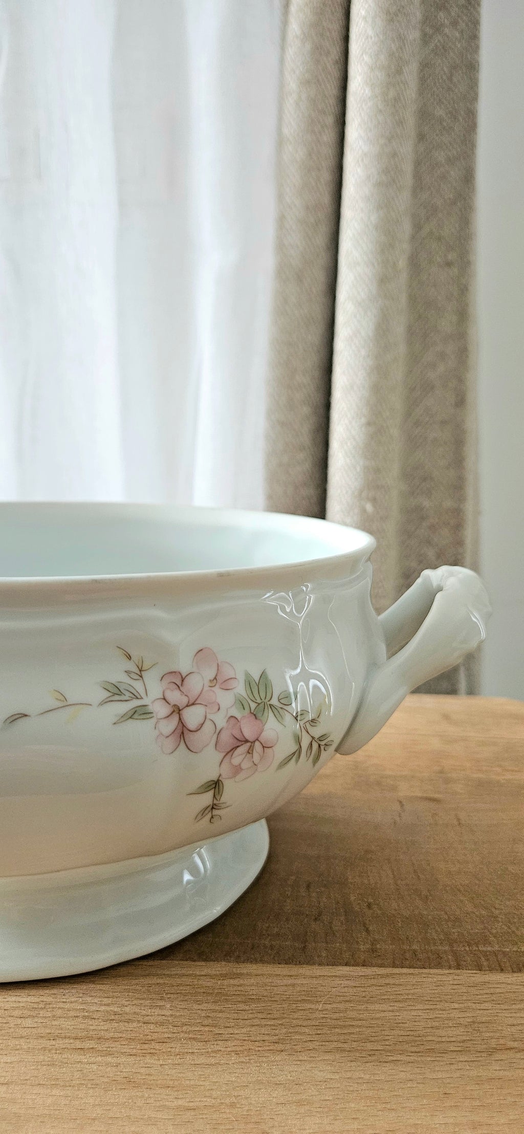 Soupière vintage Limoges Union Limousine – porcelaine française fleurie