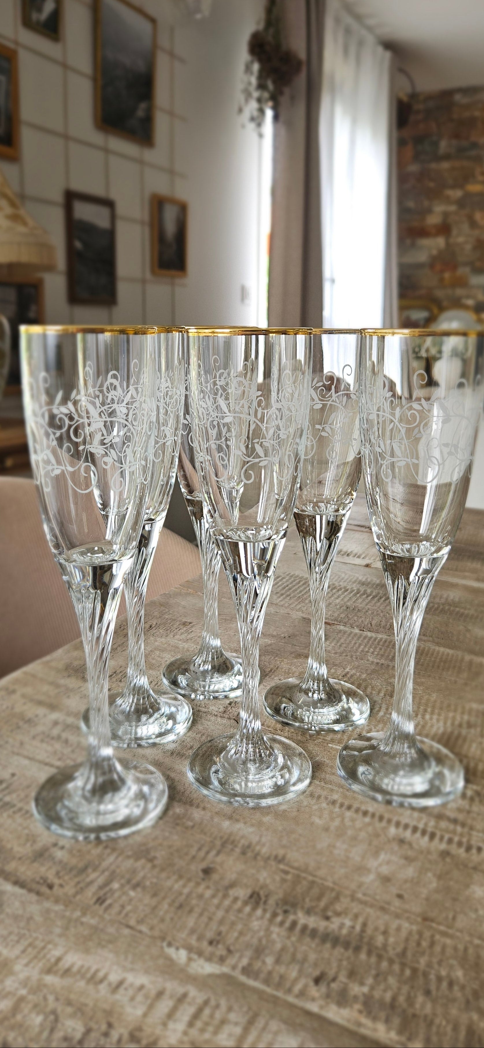 Lot de 6 flûtes à champagne vintage 21 cm – Verre décor floral blanc et liseré doré