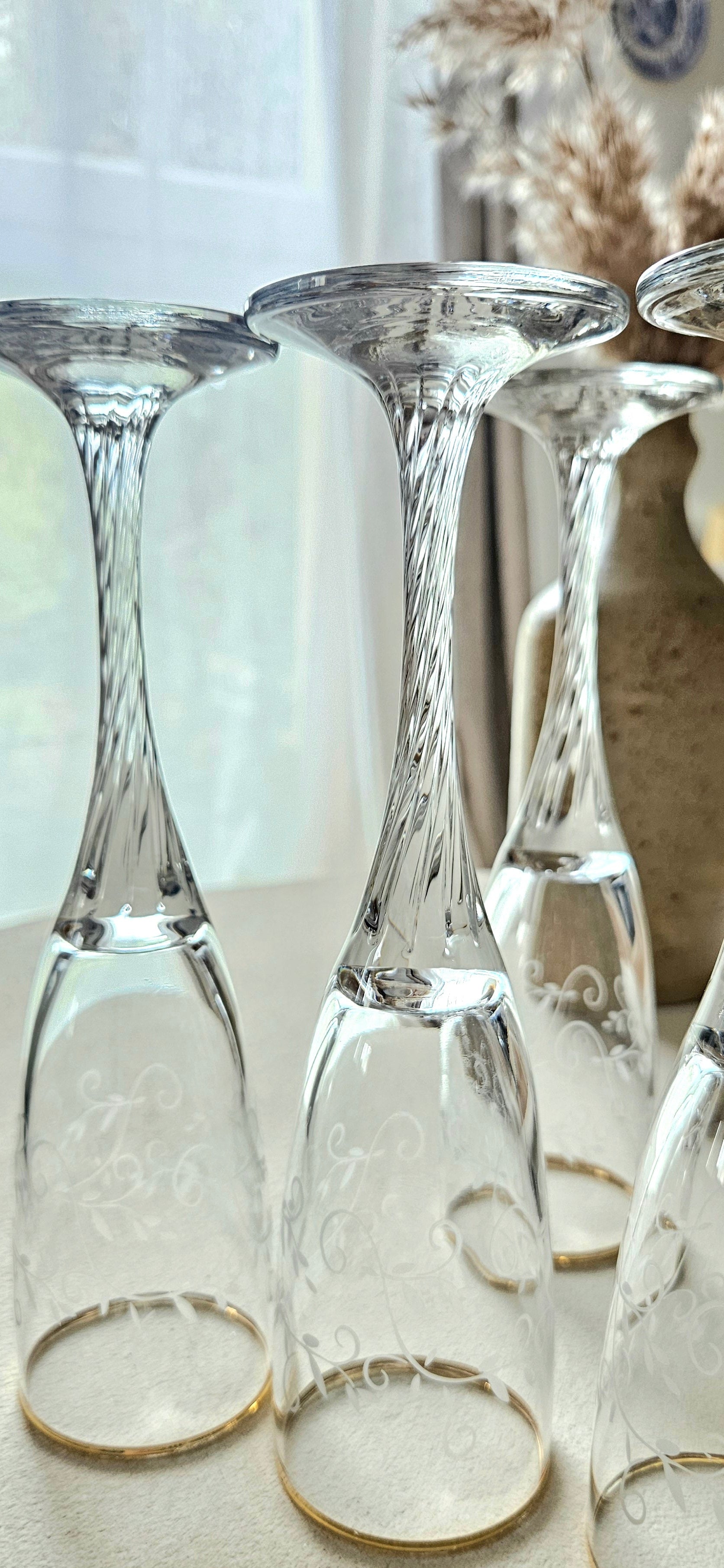 Lot de 6 flûtes à champagne vintage 21 cm – Verre décor floral blanc et liseré doré