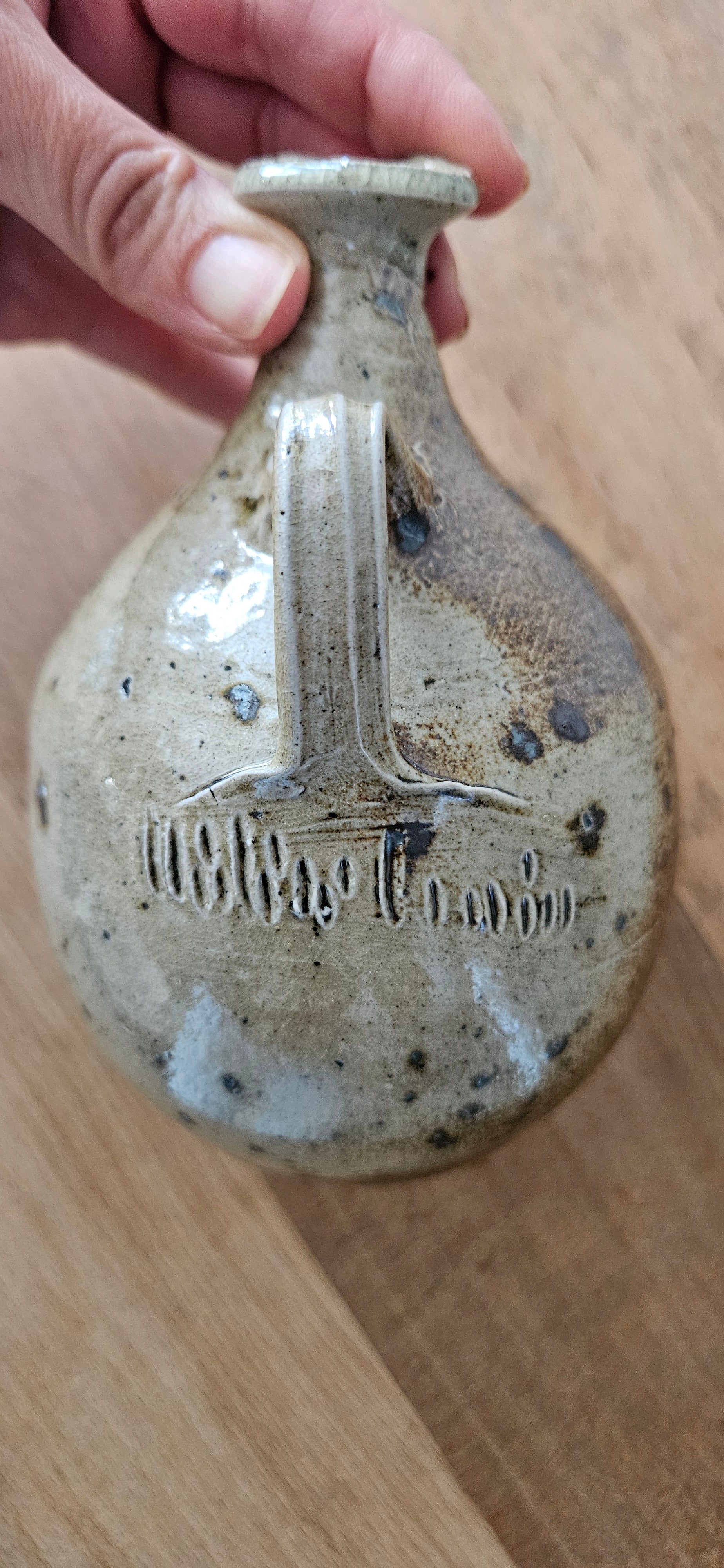 Verseuse en grès signée vintage