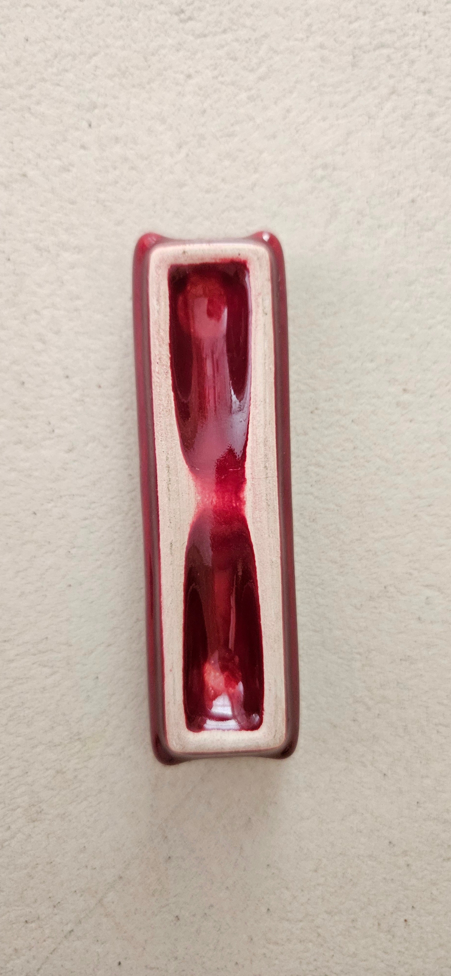 Lot de 10 porte-couteaux vintage en céramique rouge rubis et doré