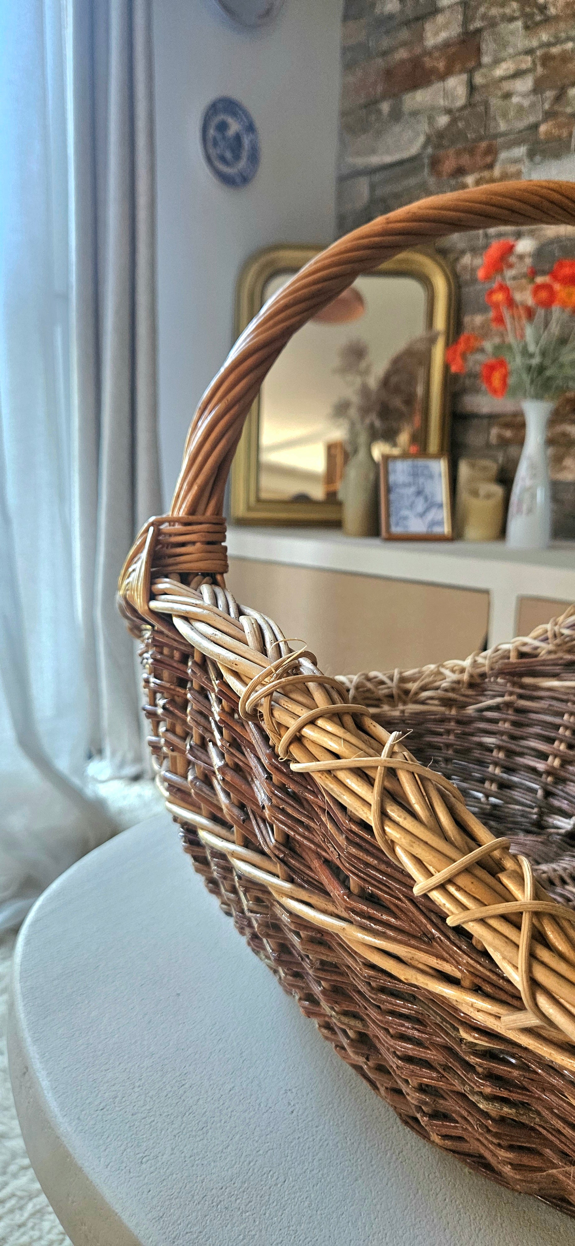 Grand panier vintage en osier tressé