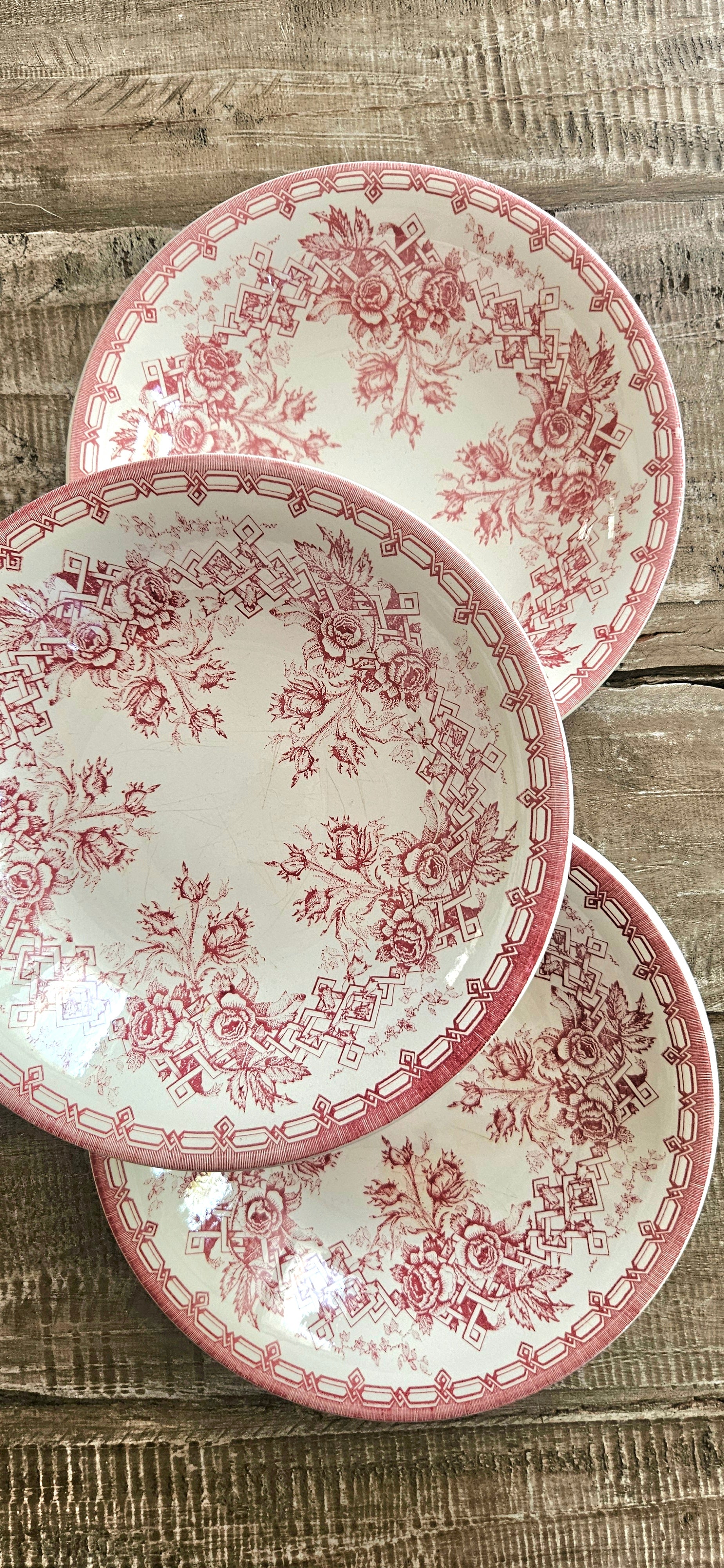 Lot de 4 assiettes creuses vintage Sarreguemines roses