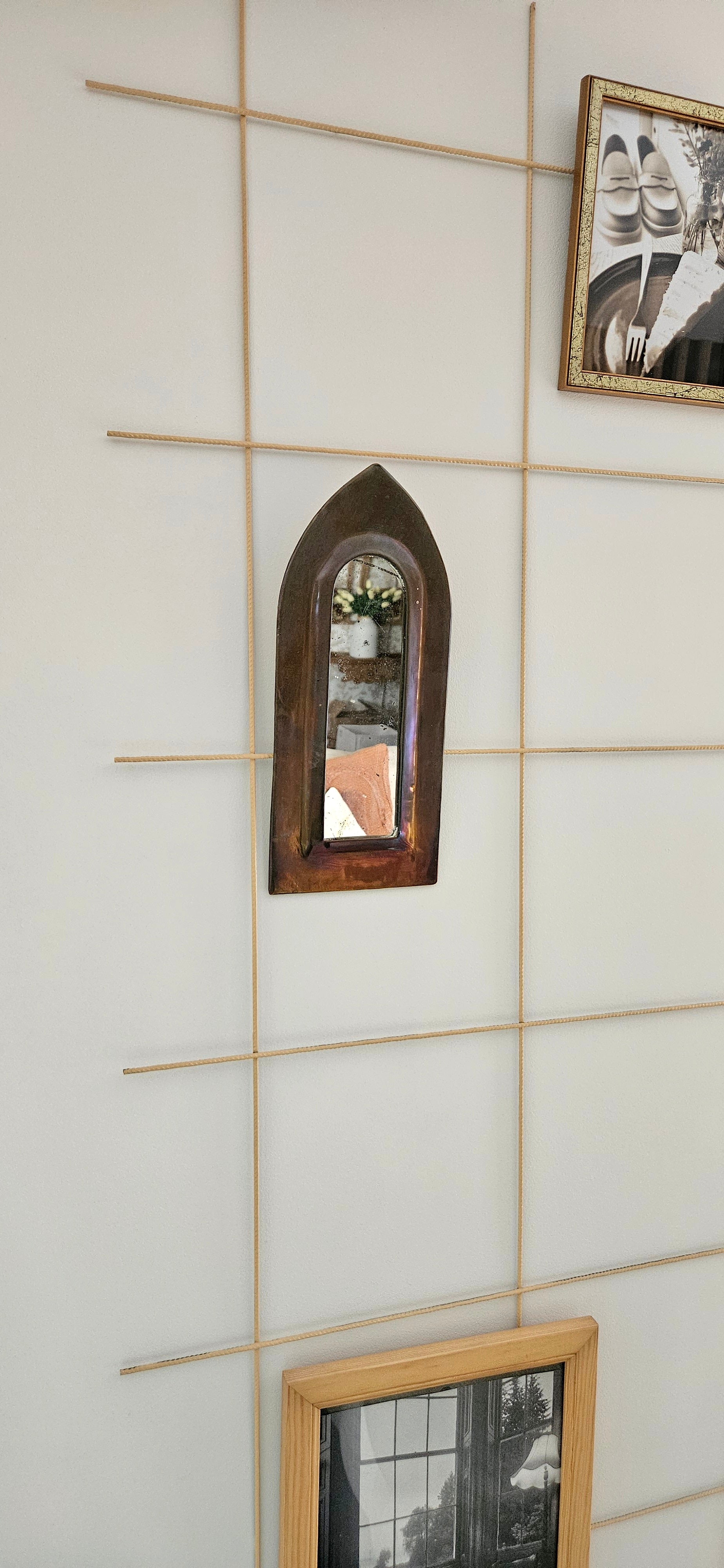 Petit miroir ancien forme arche - laiton