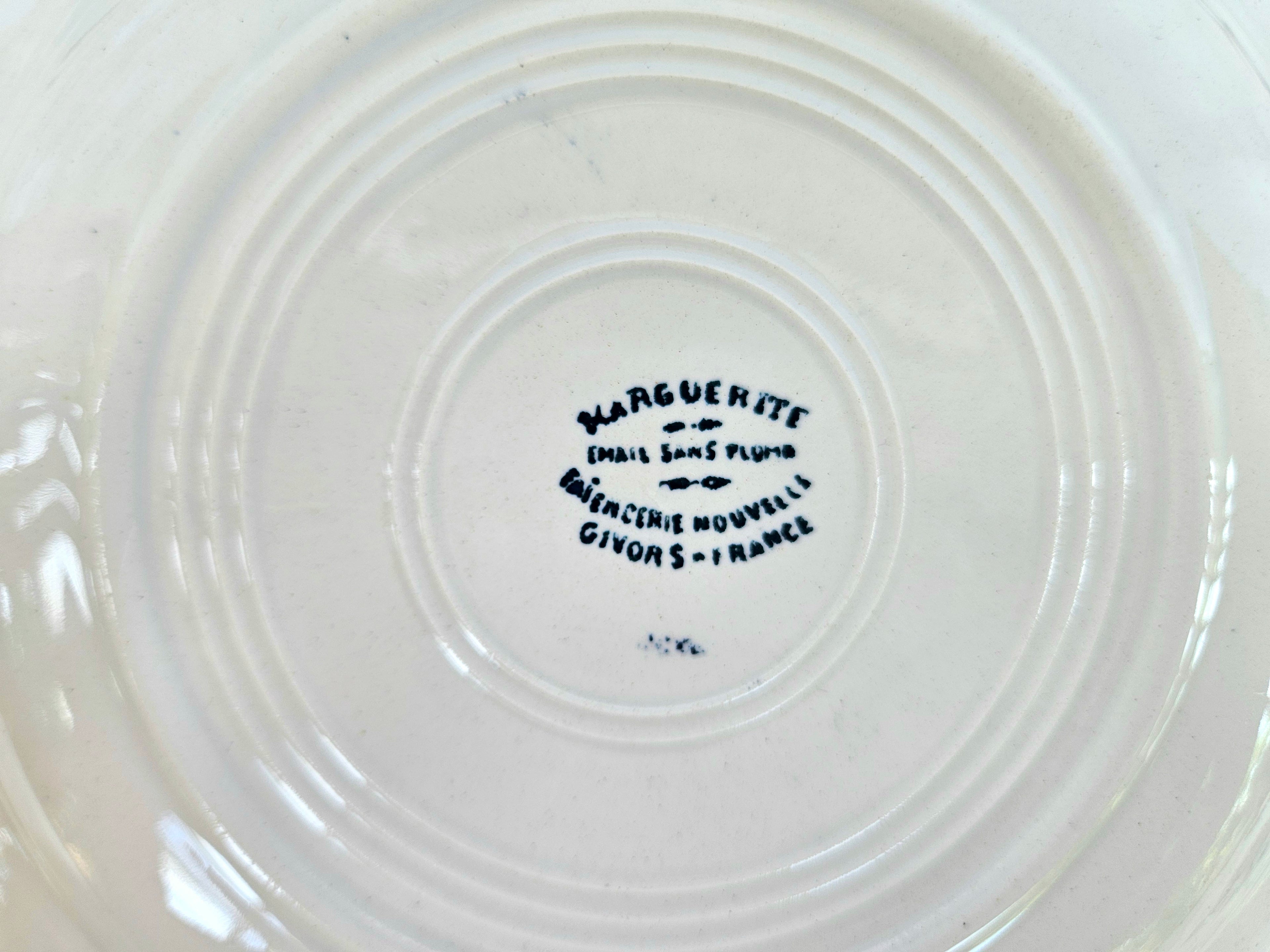 Assiette creuse Faïencerie Nouvelle Givors modèle Marguerite – Terre de fer