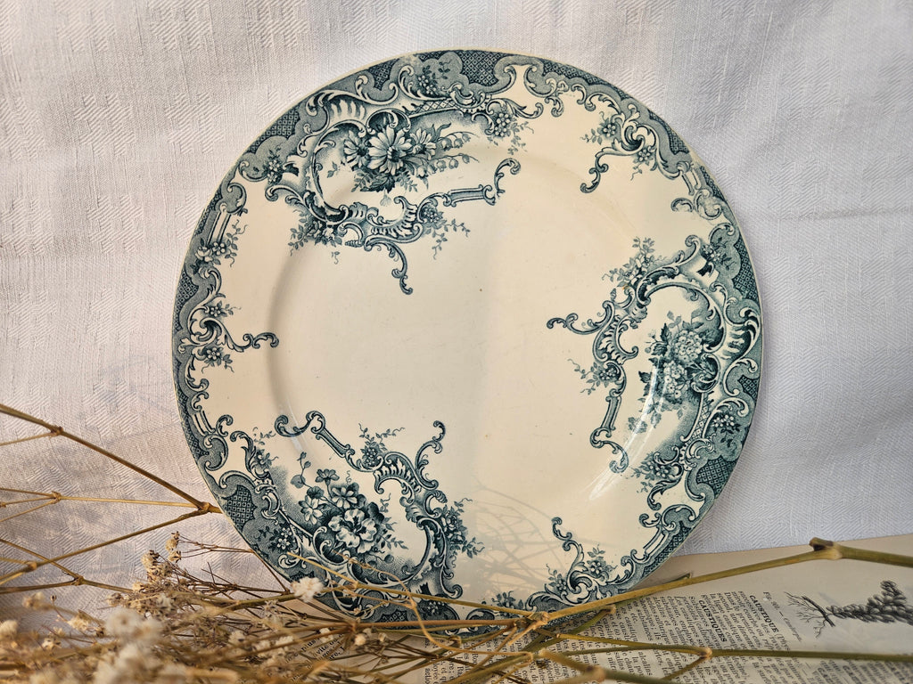 4 assiettes à dessert anciennes Terre de Fer BFK Boch Frères Keramis modèle Dauphin