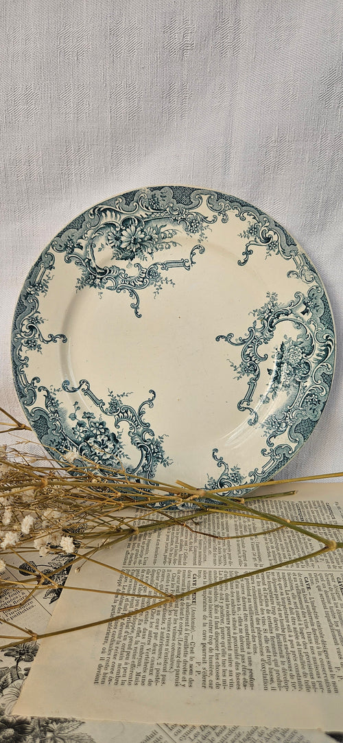 4 assiettes à dessert anciennes Terre de Fer BFK Boch Frères Keramis modèle Dauphin