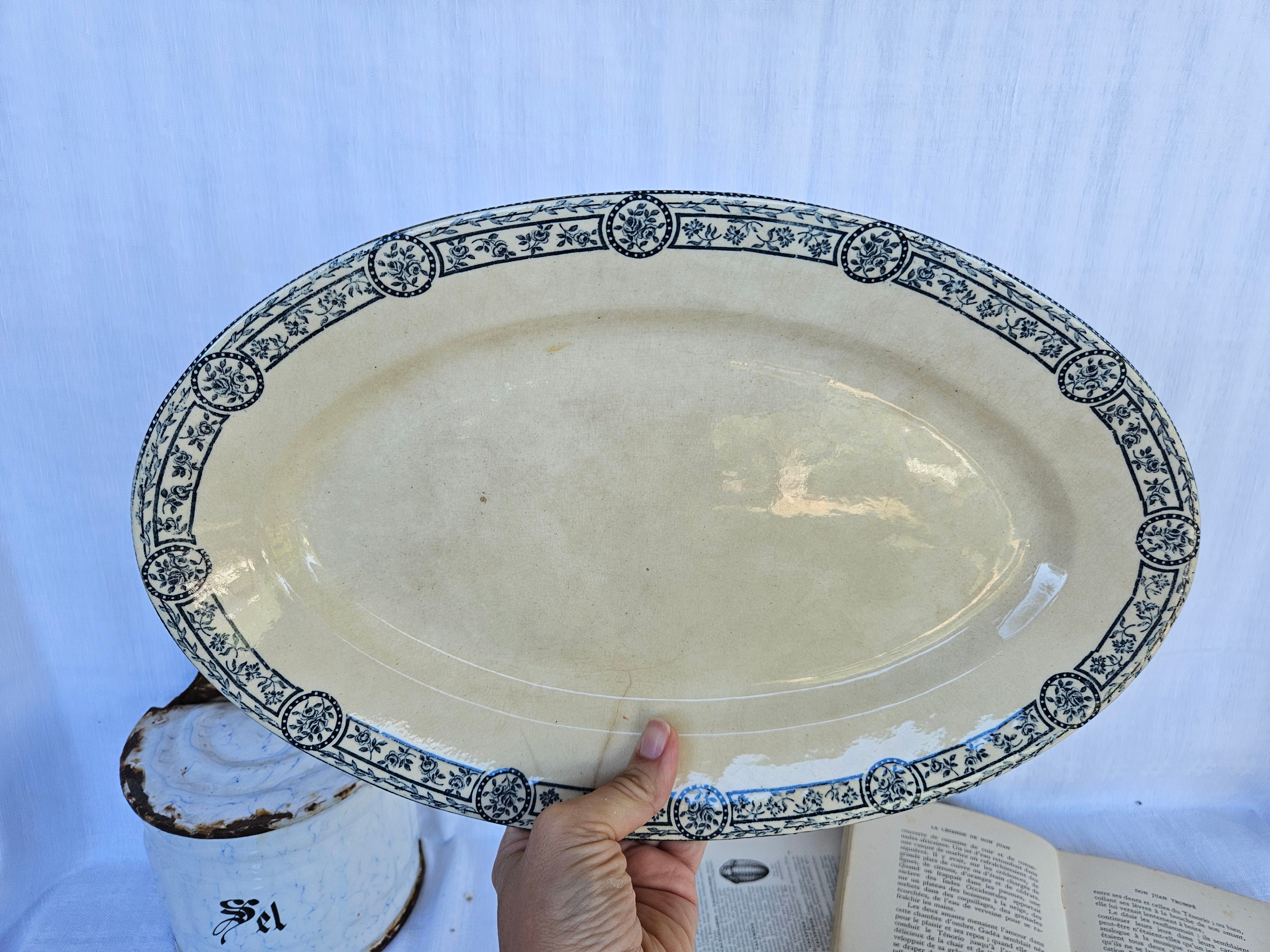 Grand plat ovale ancien E.C. Salins Bristol | Terre de fer française