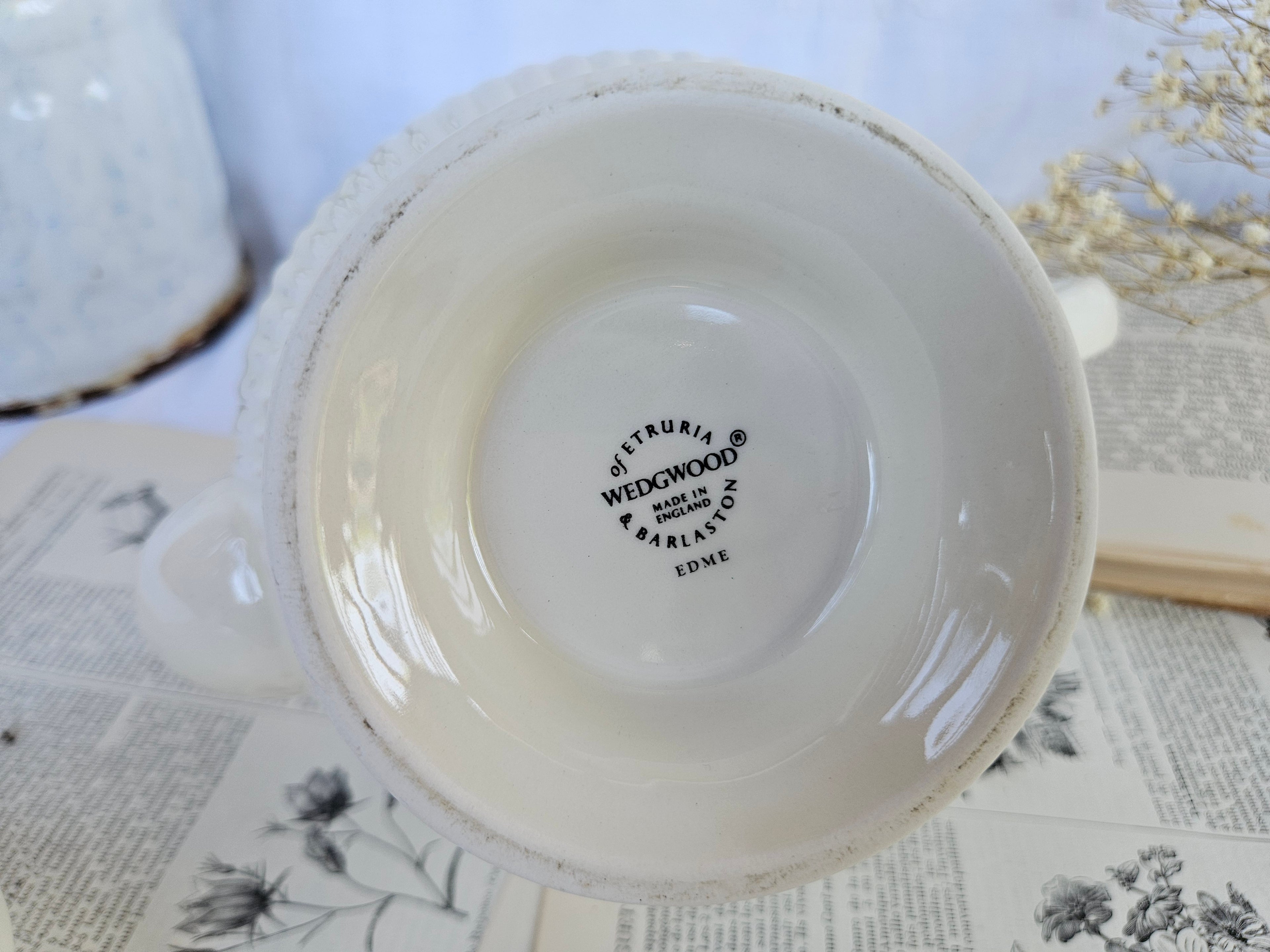 Théière Wedgwood Edme vintage en faïence fine blanche – Made in England
