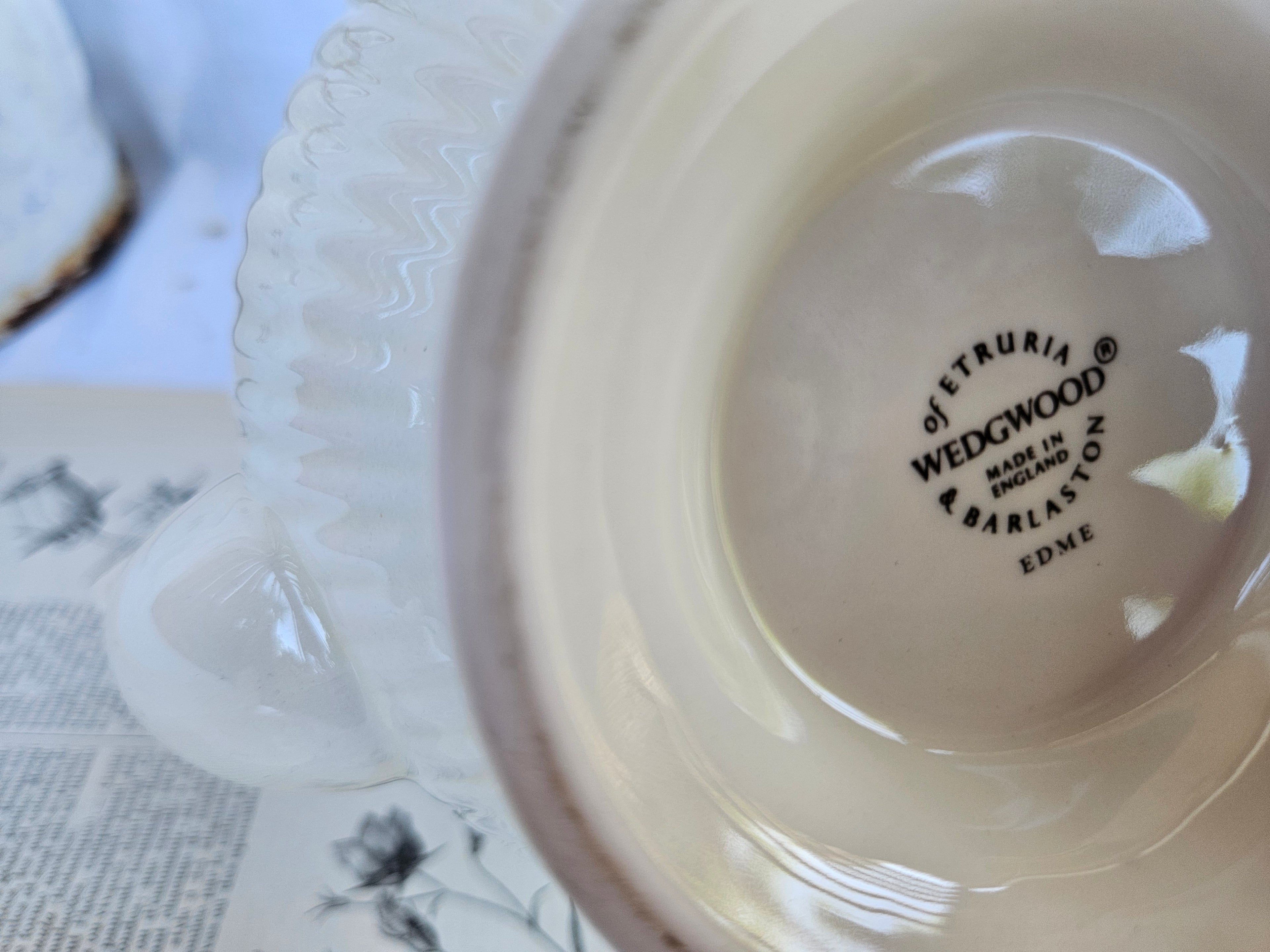 Théière Wedgwood Edme vintage en faïence fine blanche – Made in England