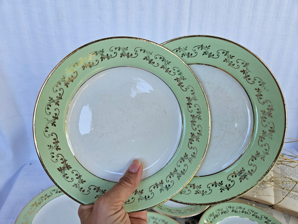 Assiette à dessert ancienne Amandinoise Poreylor 19 cm vert amande et dorure