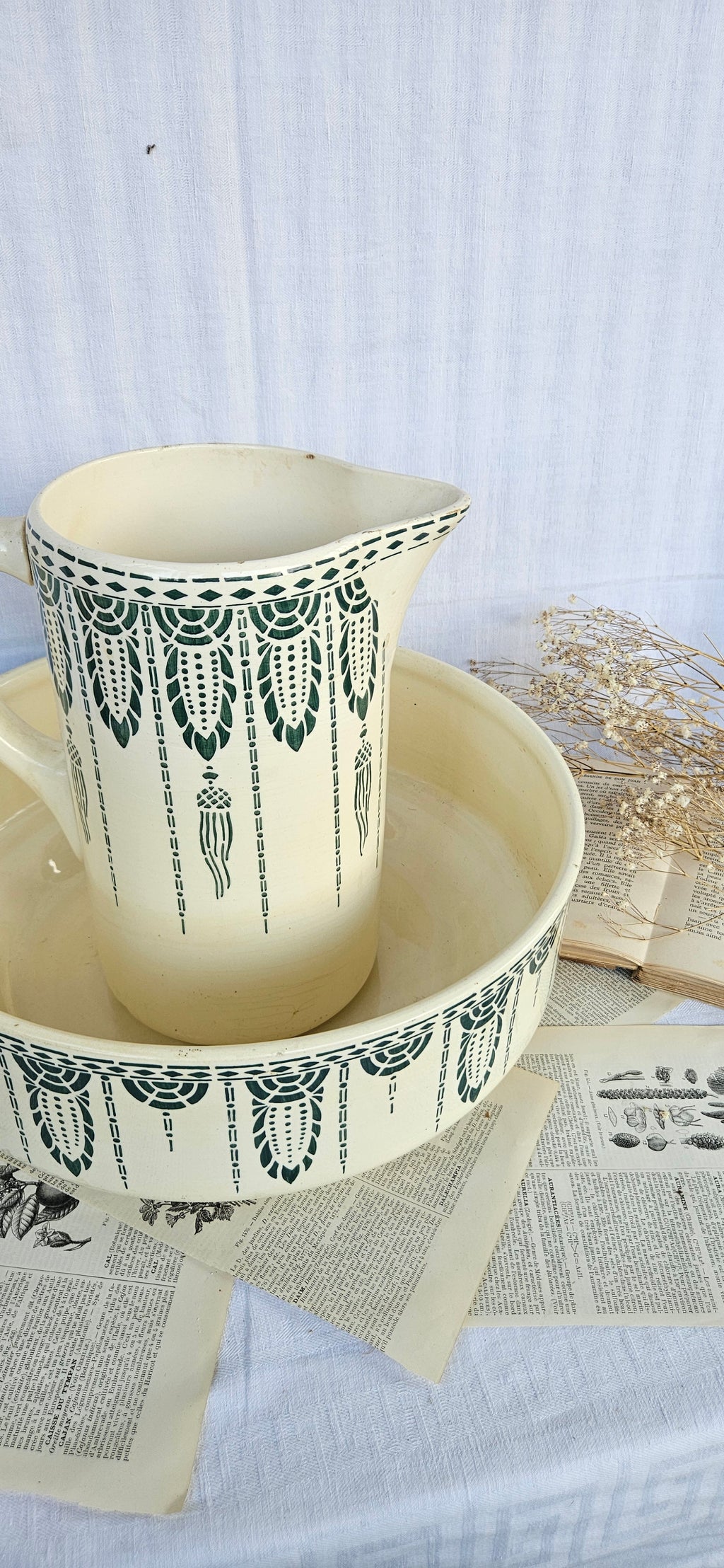 Ensemble de toilette ancien Choisy-le-Roi Terre de Fer Art Déco vert