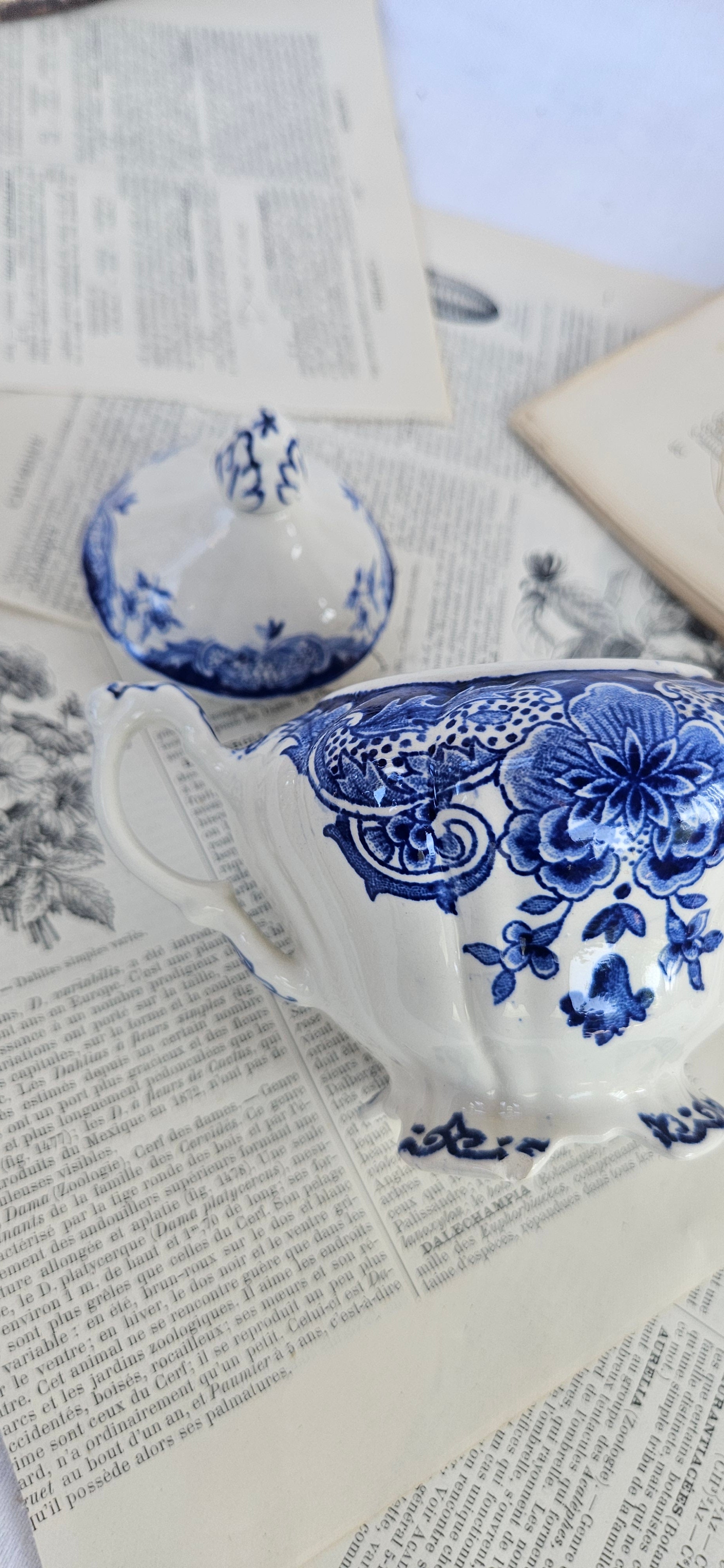 Sucrier ancien Boch Frères Keramis BFK Belgium bleu