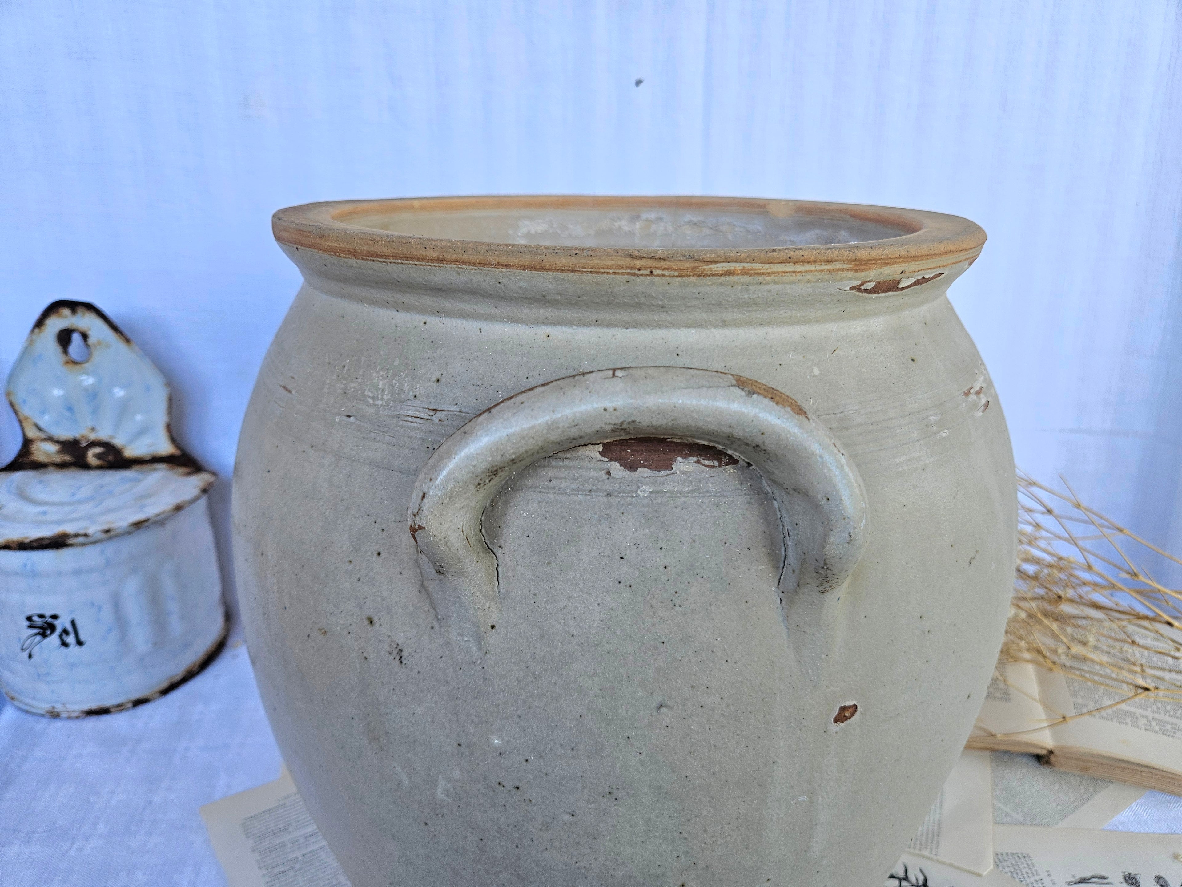 Très grand pot à confit ancien en grès français