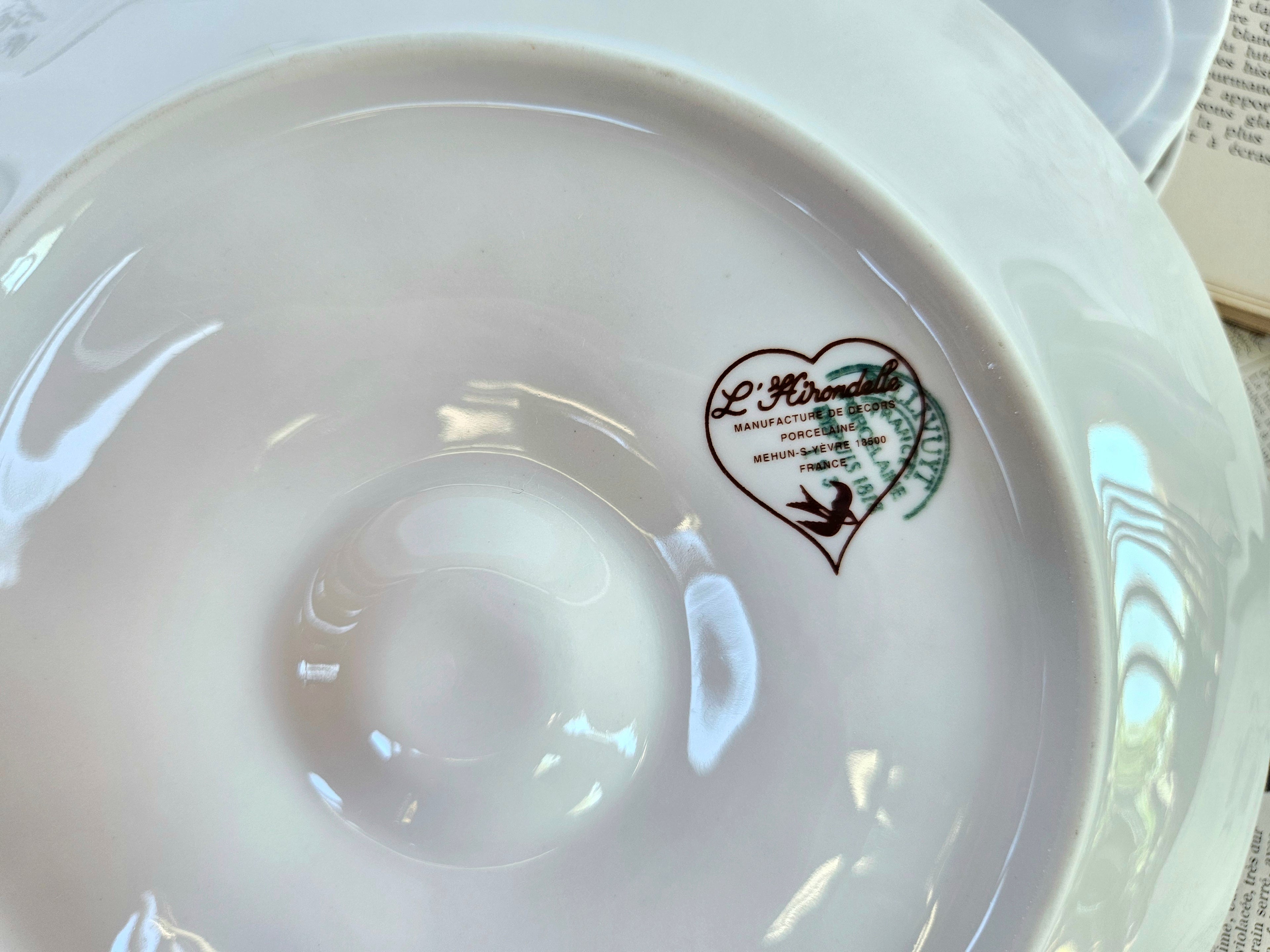 6 assiettes à huîtres Pillivuyt en porcelaine blanche