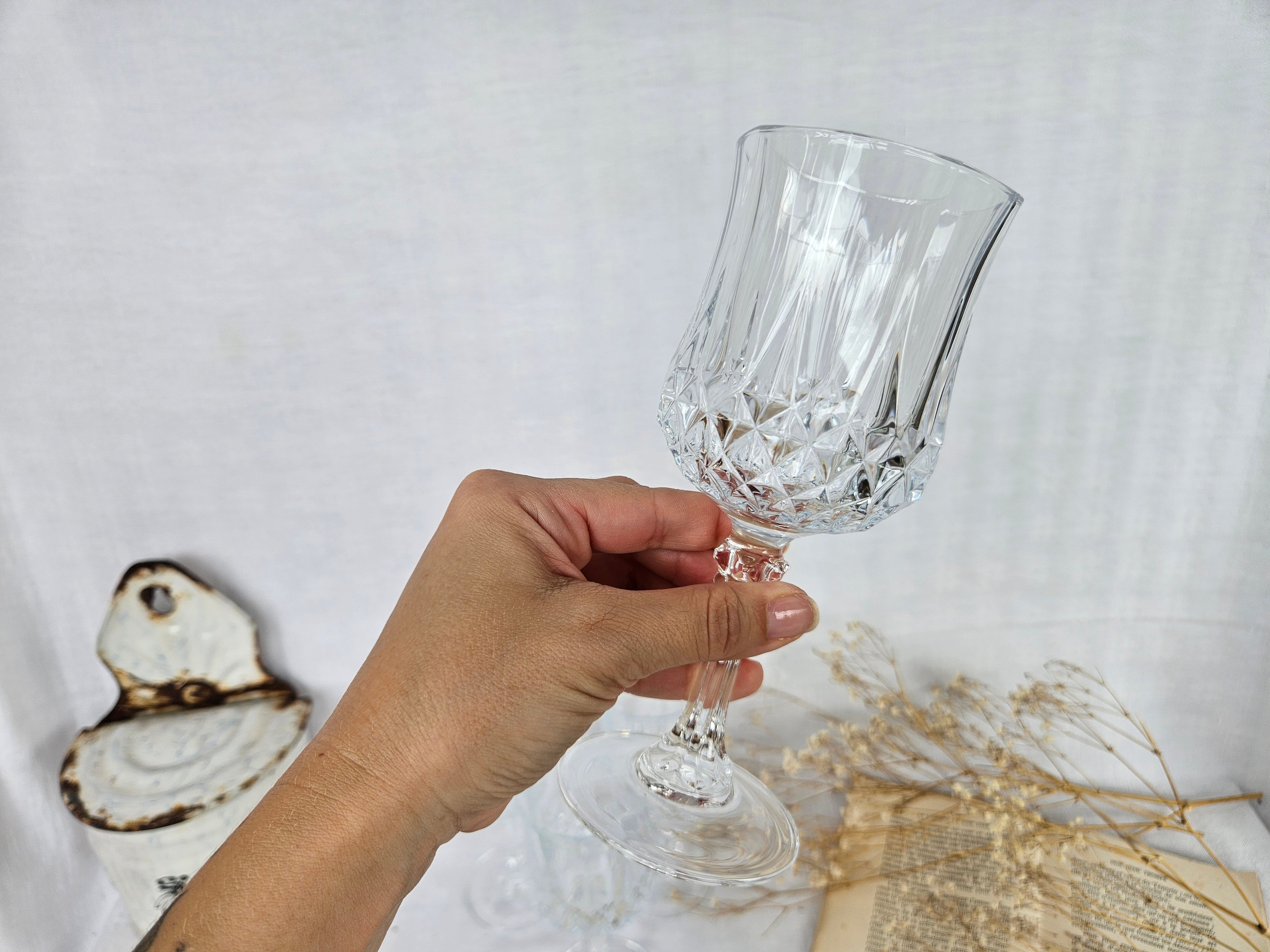 Lot de 4 grands verres à vin/eau vintage en verre taillé