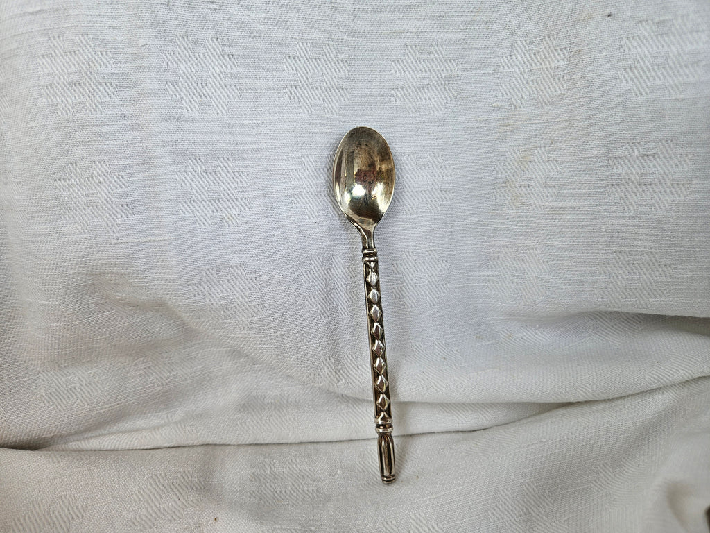 Lot de 5 petites cuillères anciennes en métal argenté