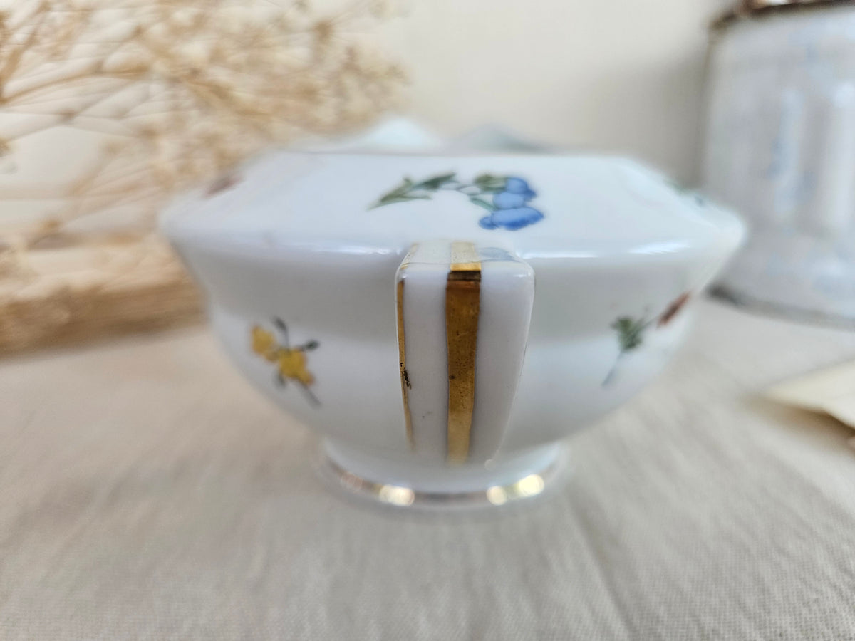 Saucière ancienne en porcelaine de Limoges A. Lanternier & Cie