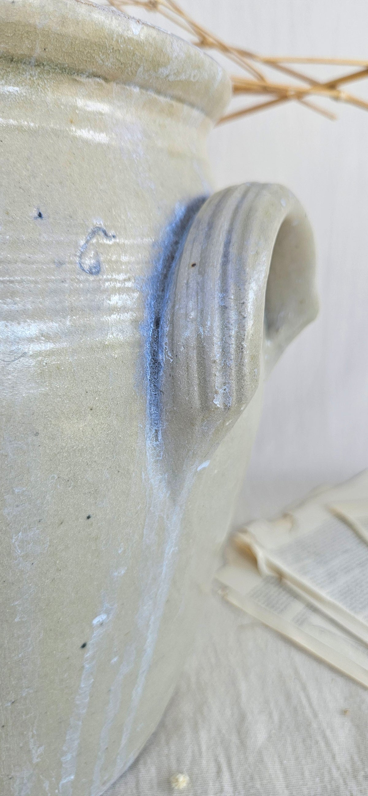 Pot à graisse en grès émaillé beige à anses 25 cm