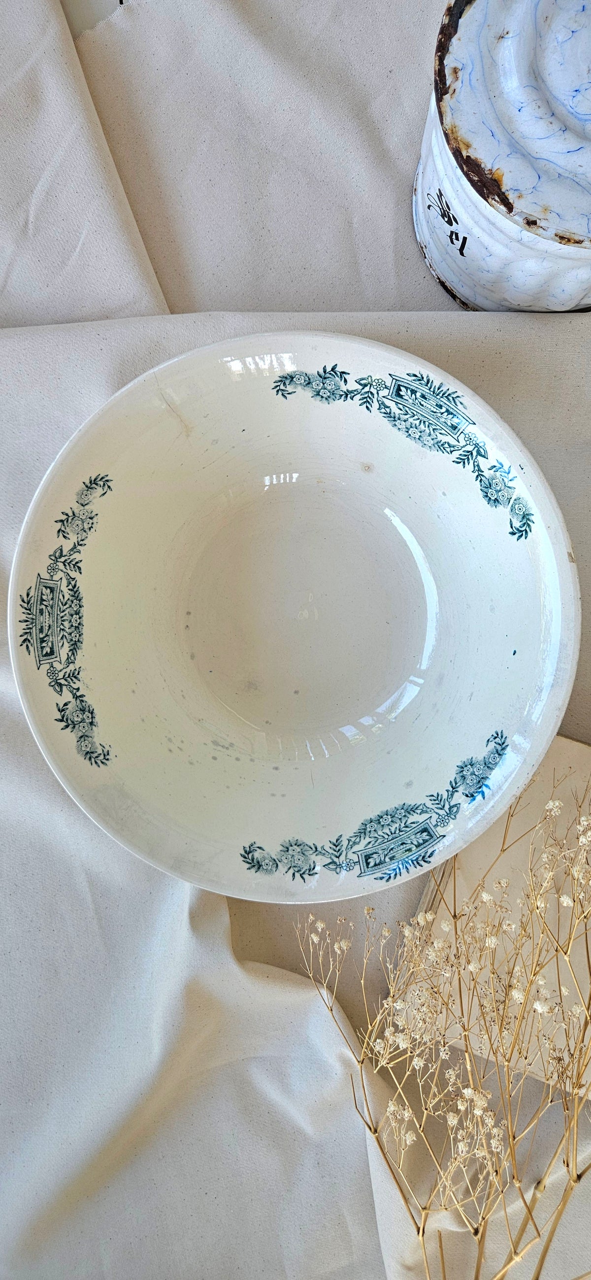 Grand saladier ancien Longchamp Terre de Fer Lutèce décor floral bleu