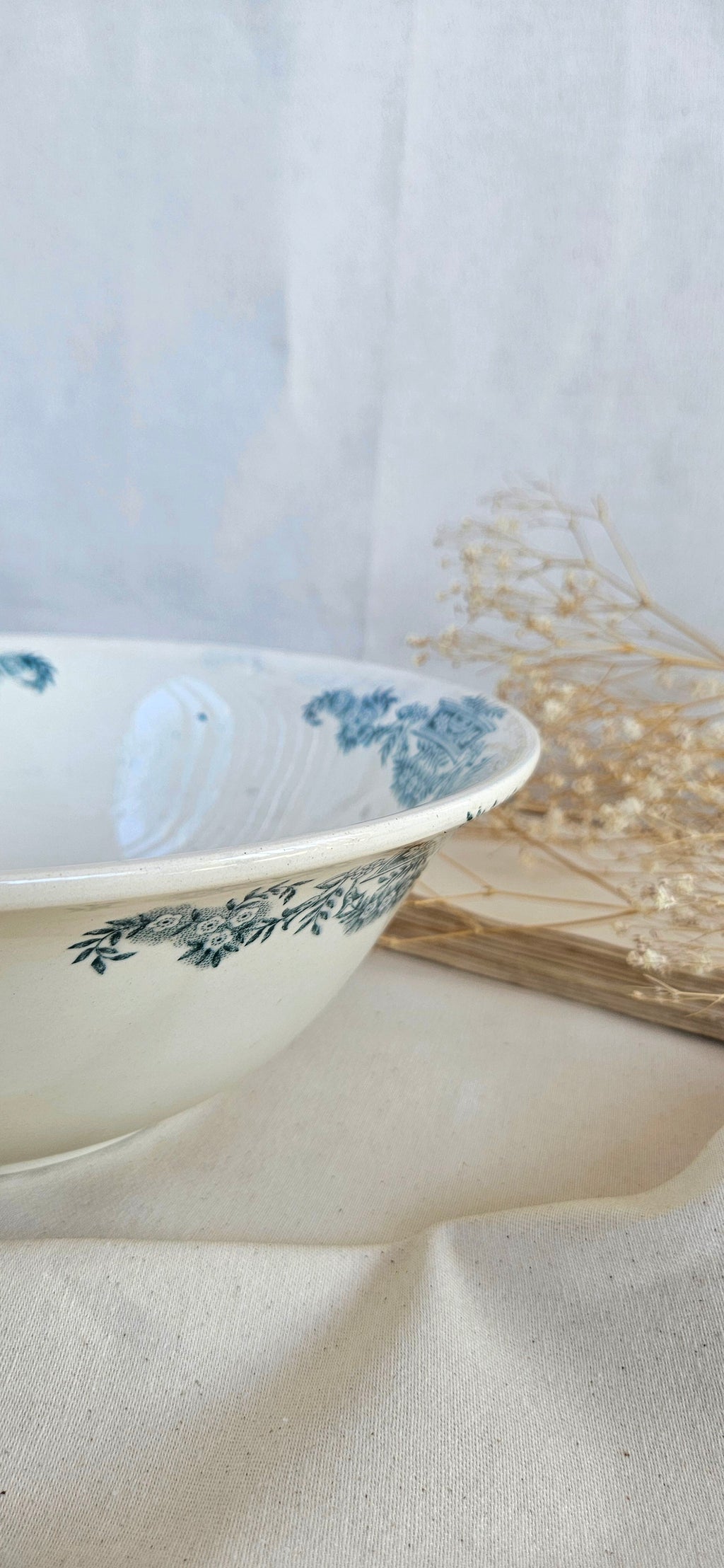 Grand saladier ancien Longchamp Terre de Fer Lutèce décor floral bleu