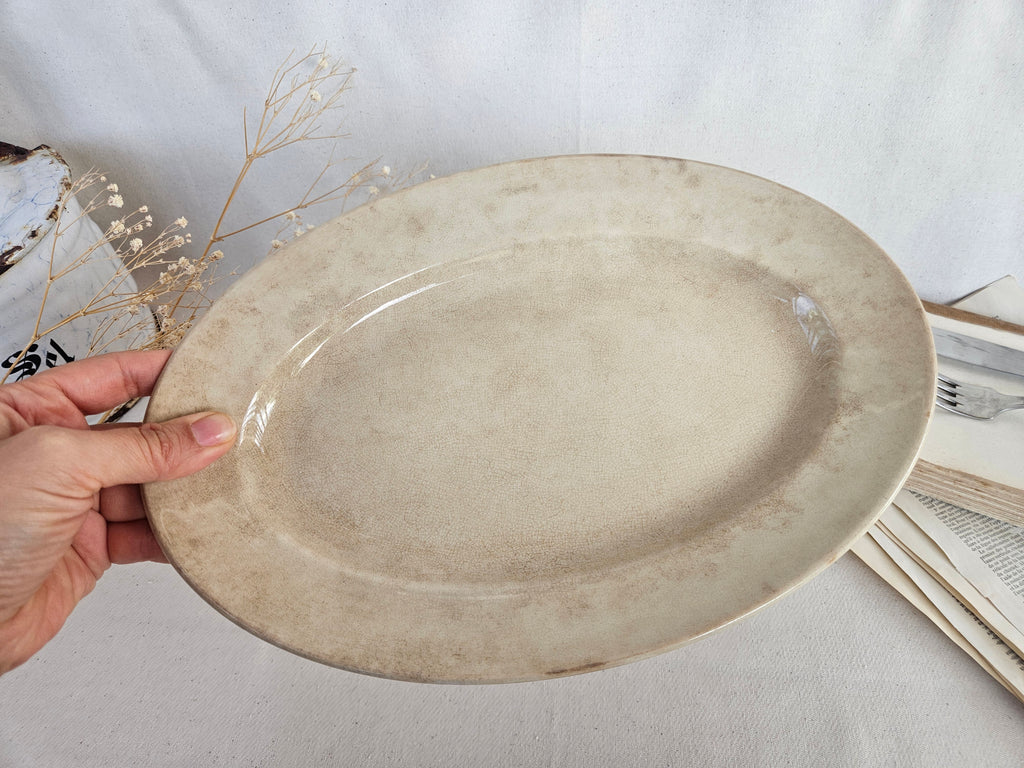 Ancien plat ovale Pexonne FF – Terre de Fer