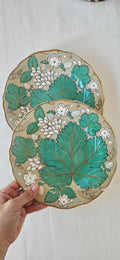Assiette barbotine ancienne – Feuilles de vigne